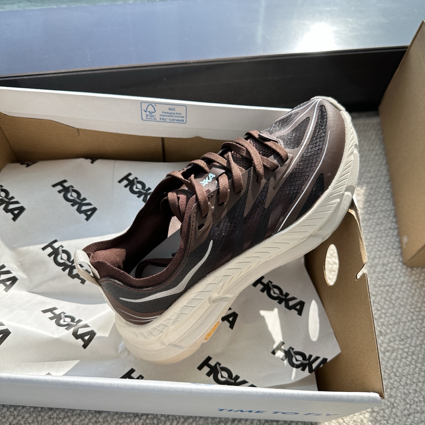 $388對。👟【HOKA 專業戶外跑鞋｜Vibram大底】✨頂級配置｜行山跑步必備✨