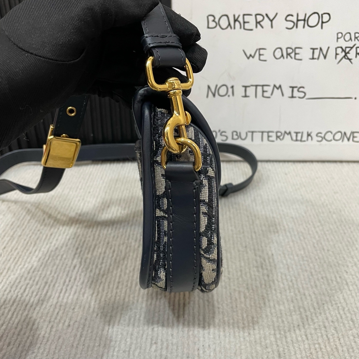 【預訂貨品】Dior 老花Bobby 