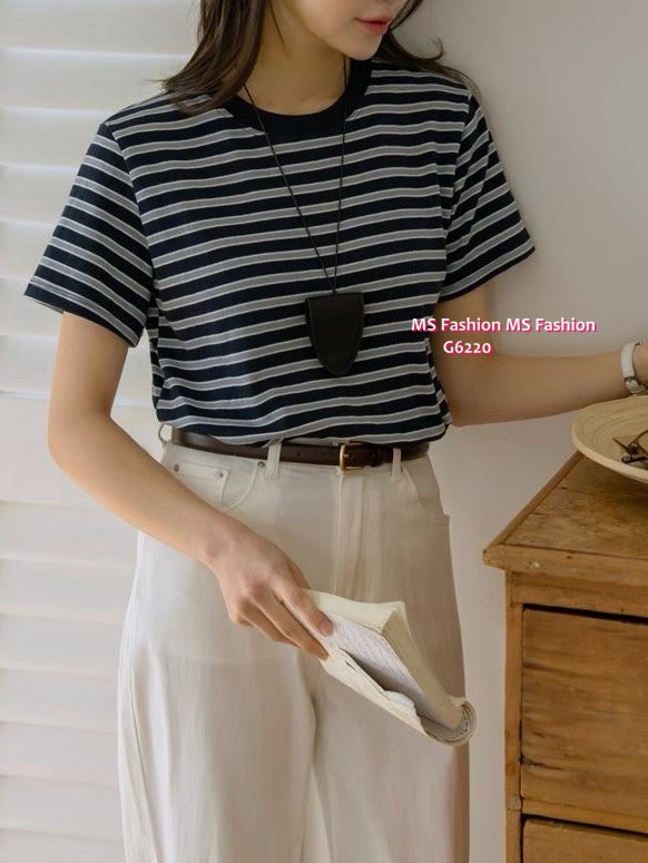 G6220 韓國🇰🇷拼色橫間top