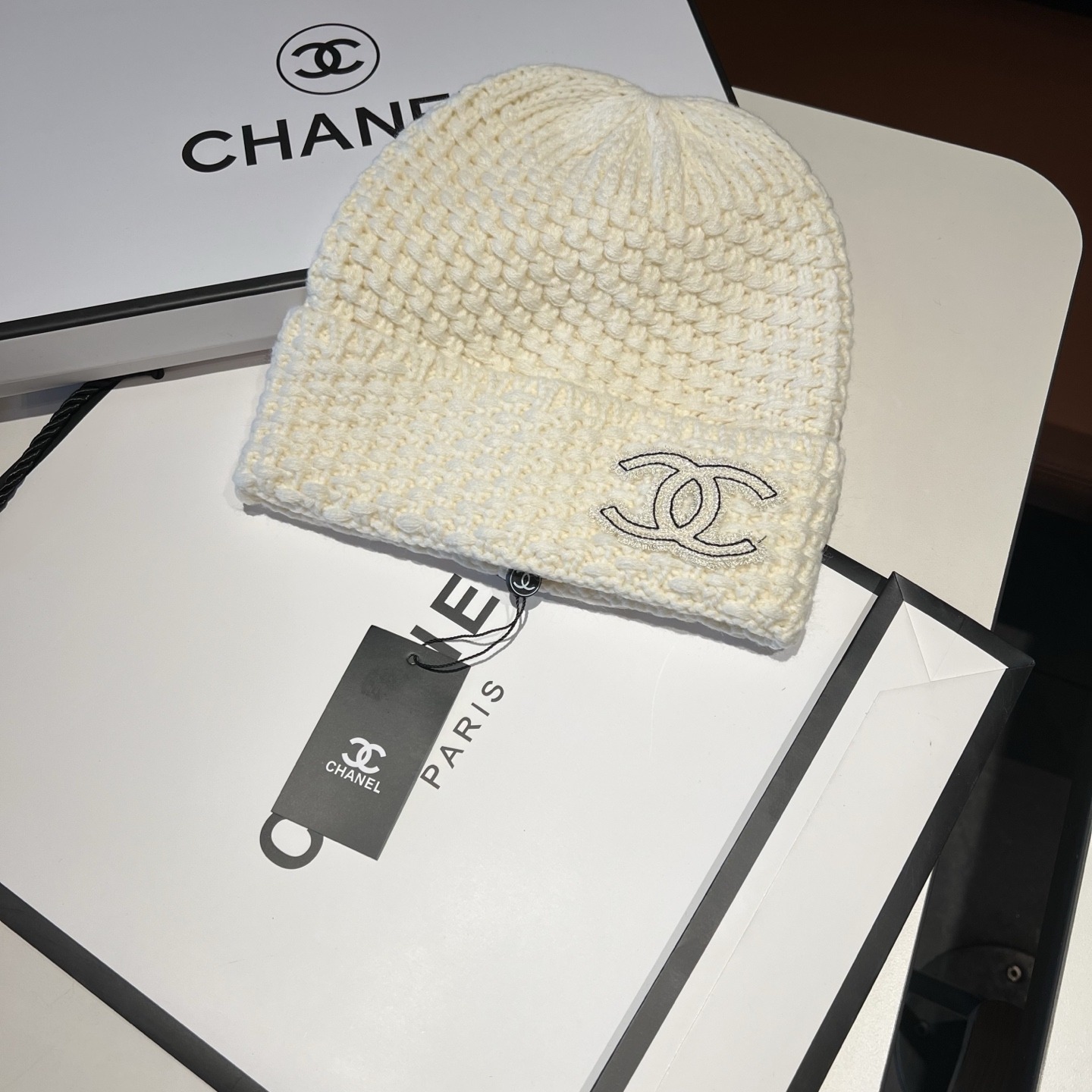 【原單】CHANEL 羊絨針織冷帽