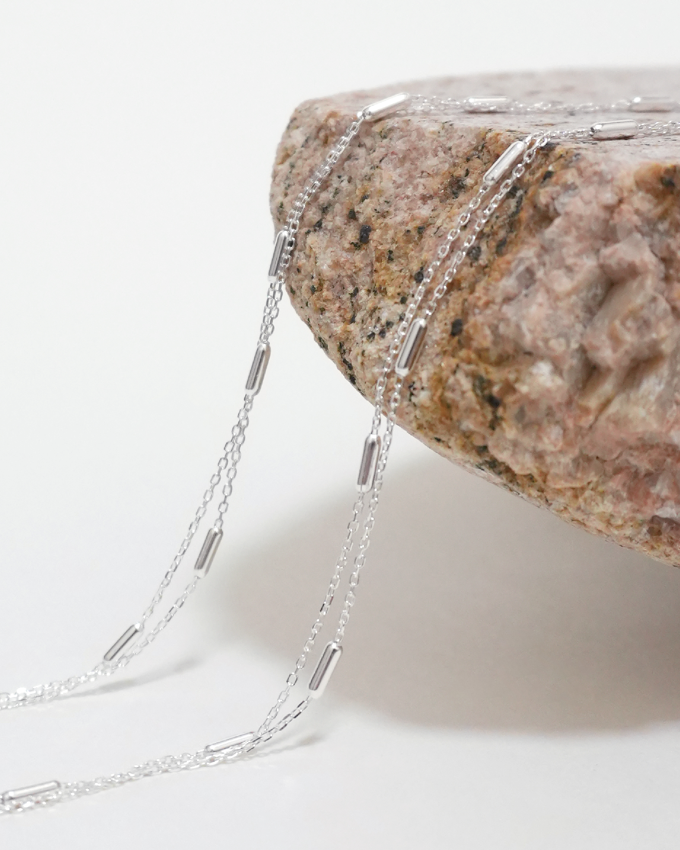 Chic Layered Bar Necklace