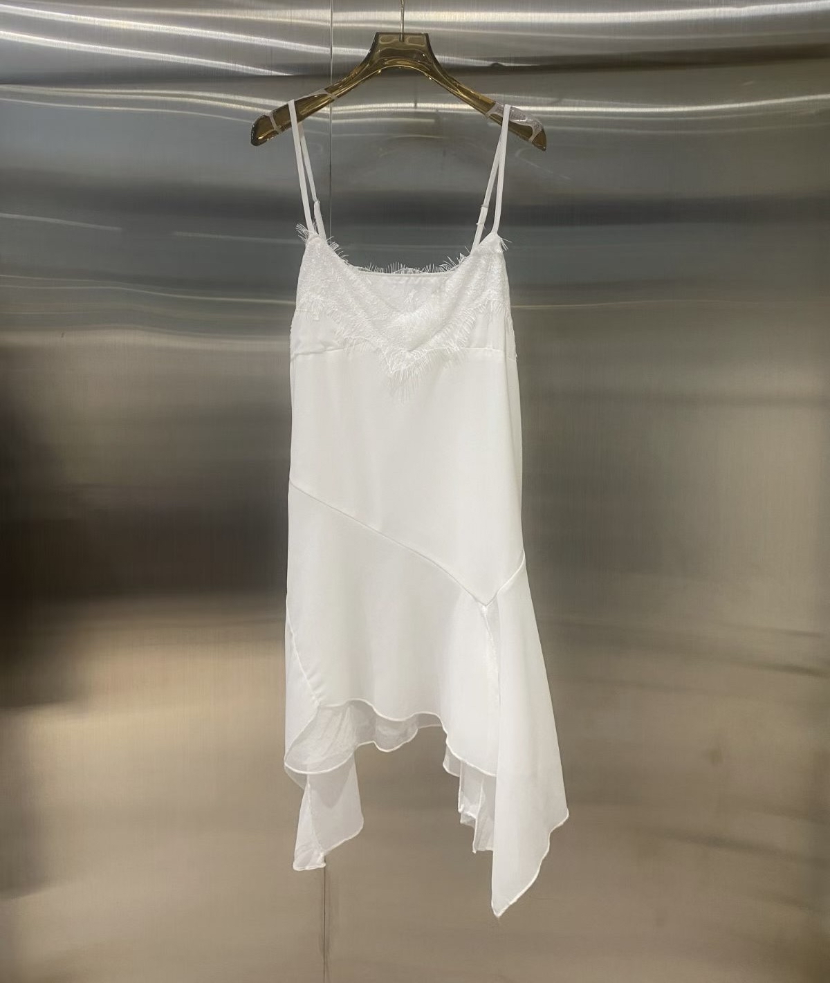 吊帶不規則背心