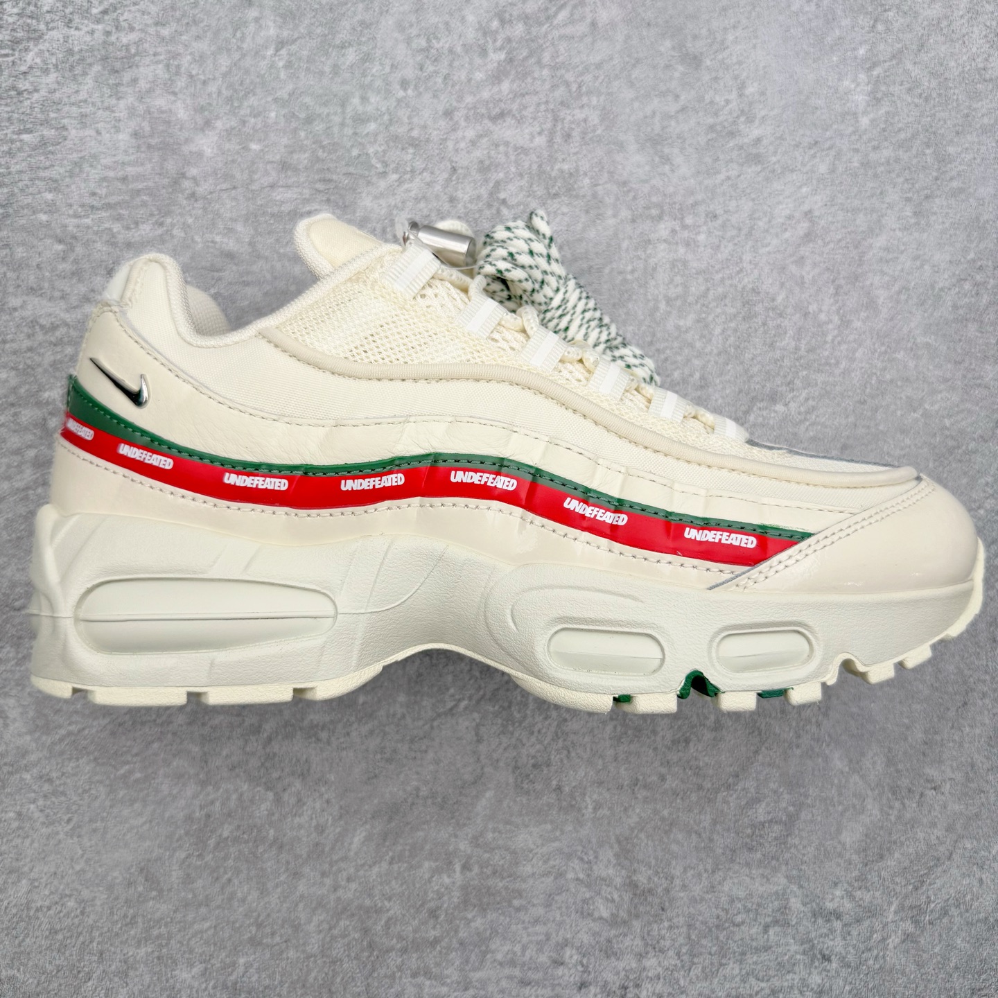 Nike Air Max 95 SPUndefeated Sail IB4453-100