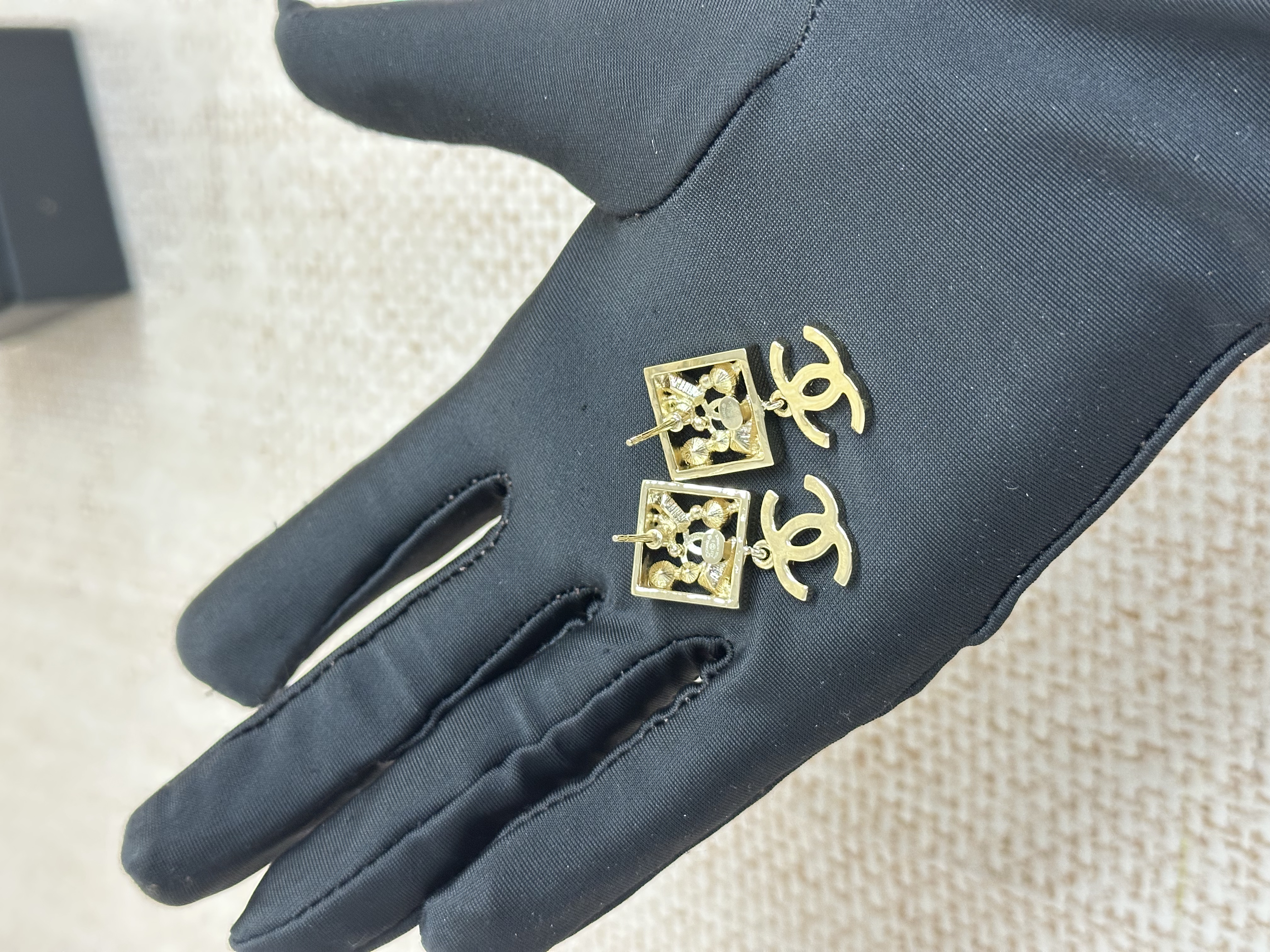 Pre-owned Chanel earrings / Product Code: 26031301