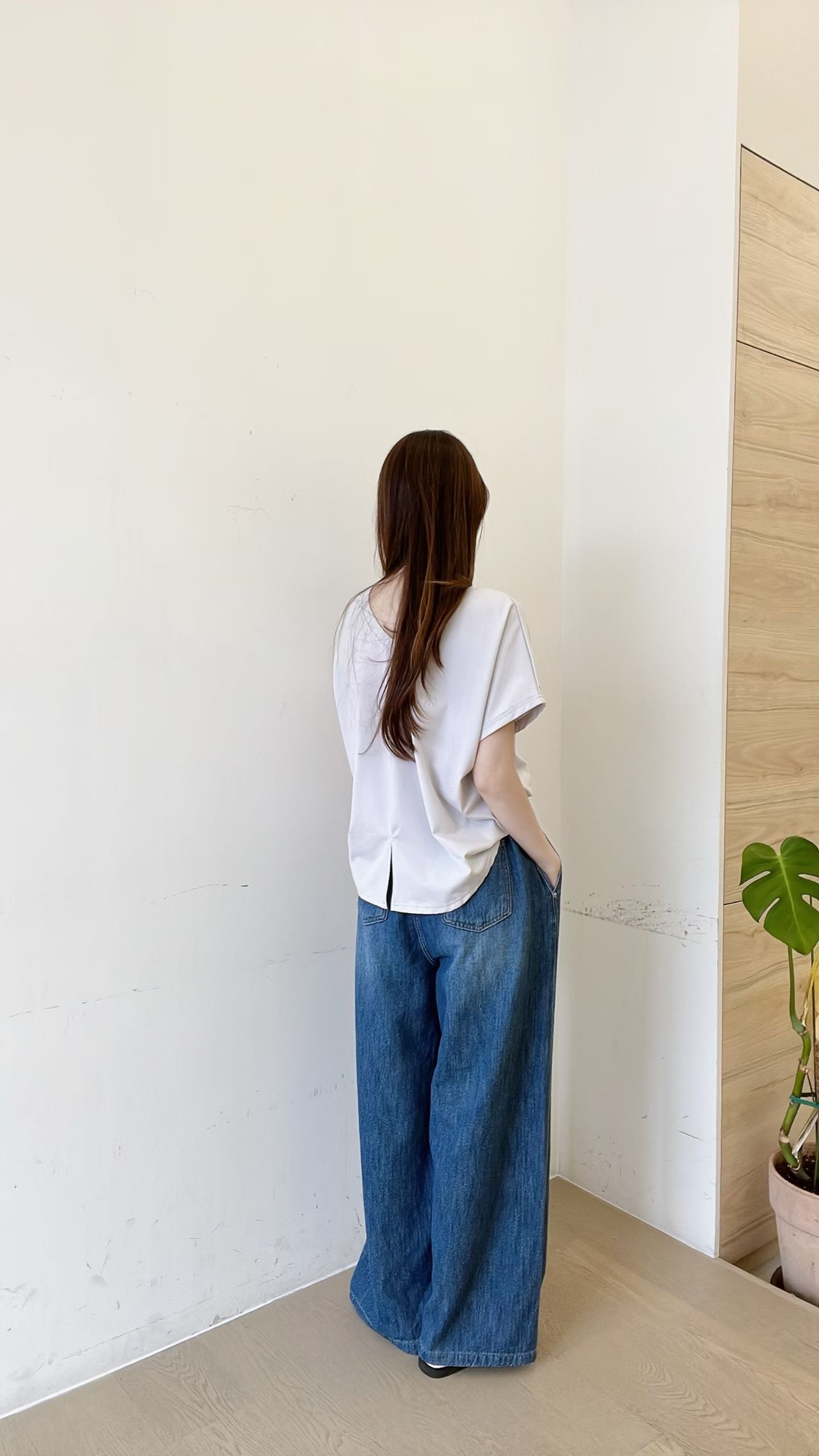 FV10_04 特別下擺V領TEE (4色)