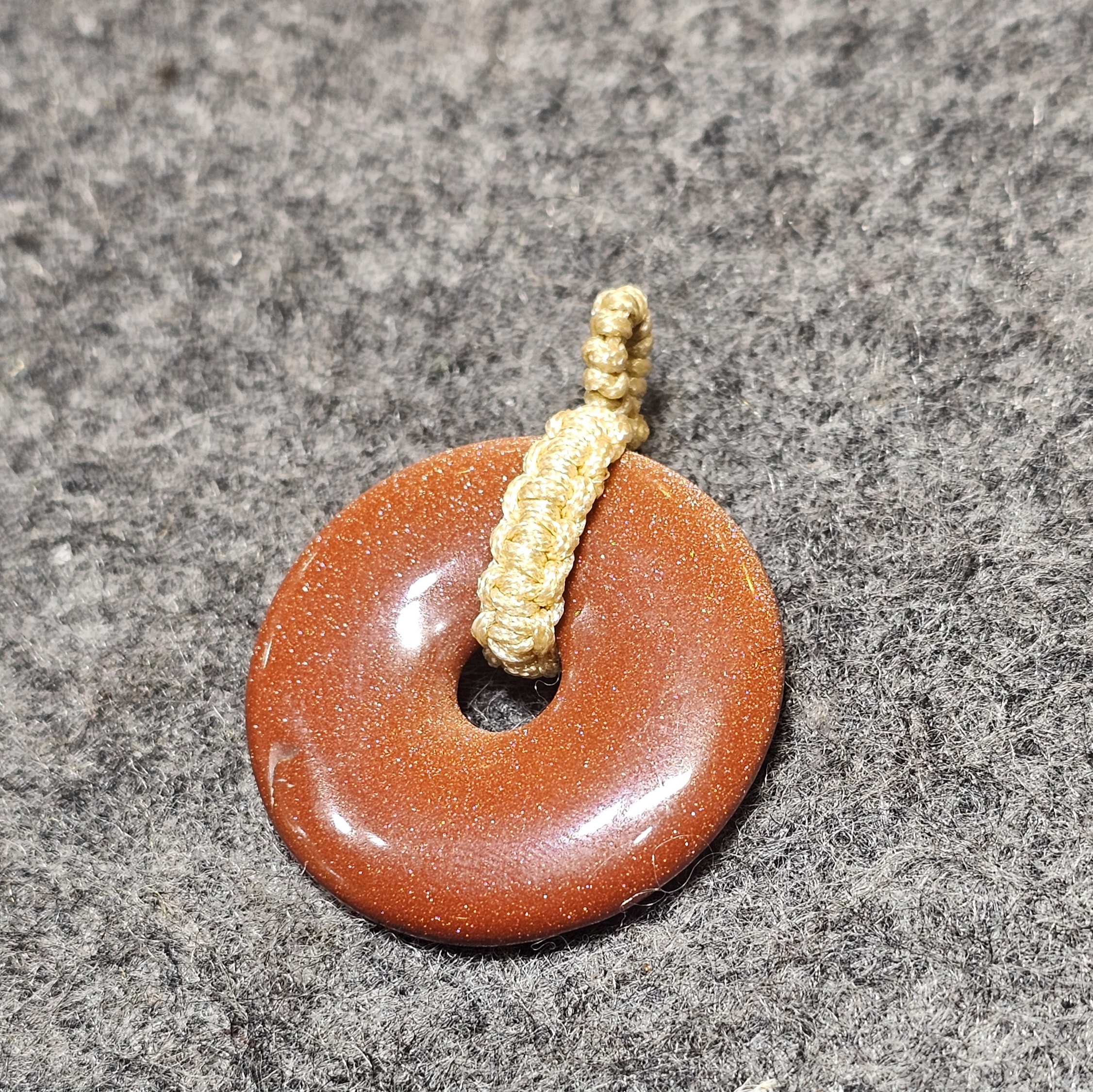 金沙石平安扣吊咀