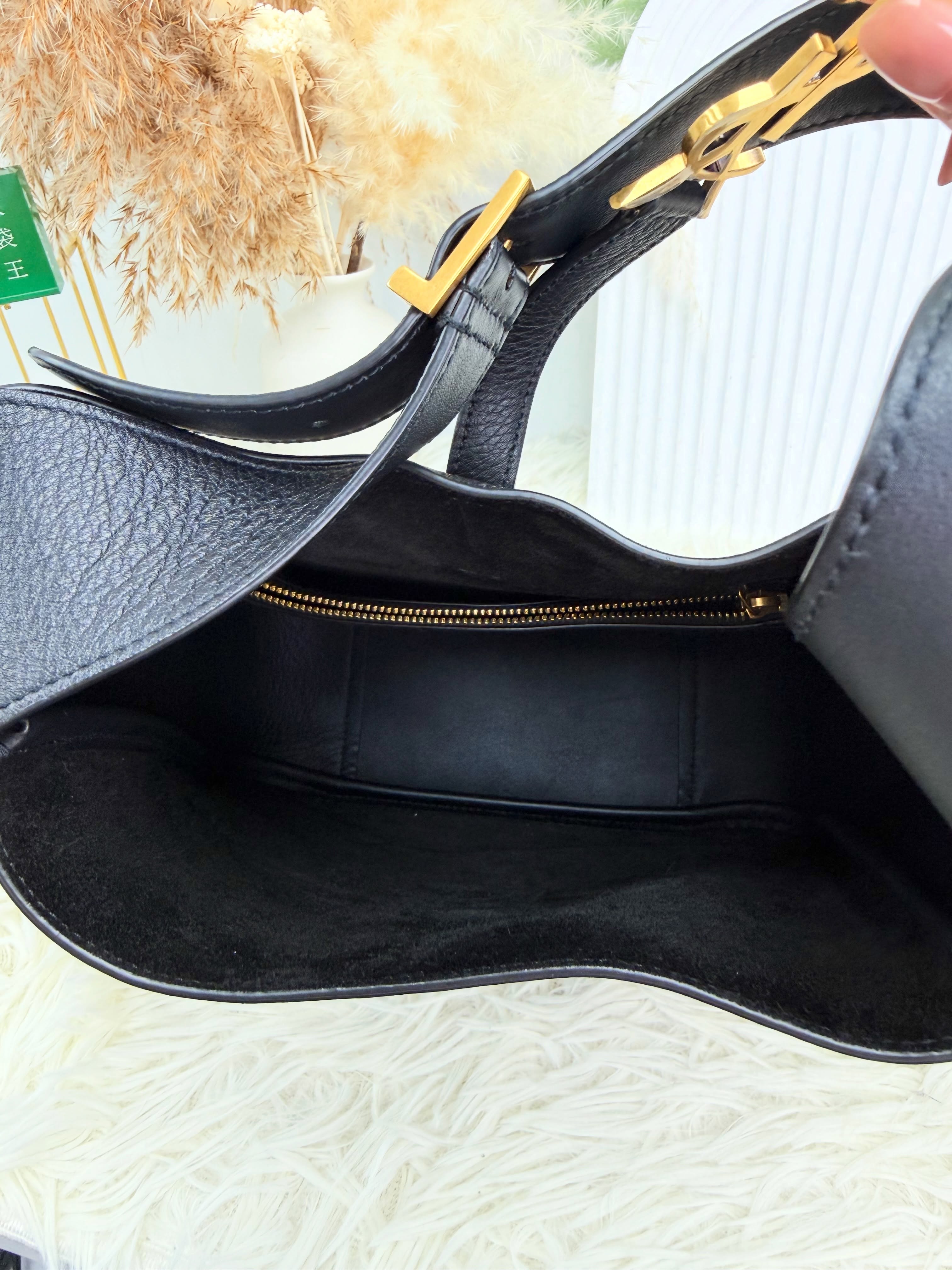 Ysl👜 PRE OWNED 🛍️hobo黑金水桶 🖤