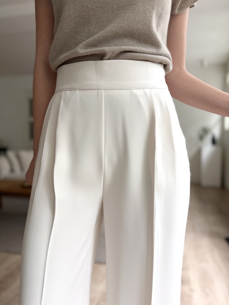 Charlyne Seamless-Front Slacks (Ivory)