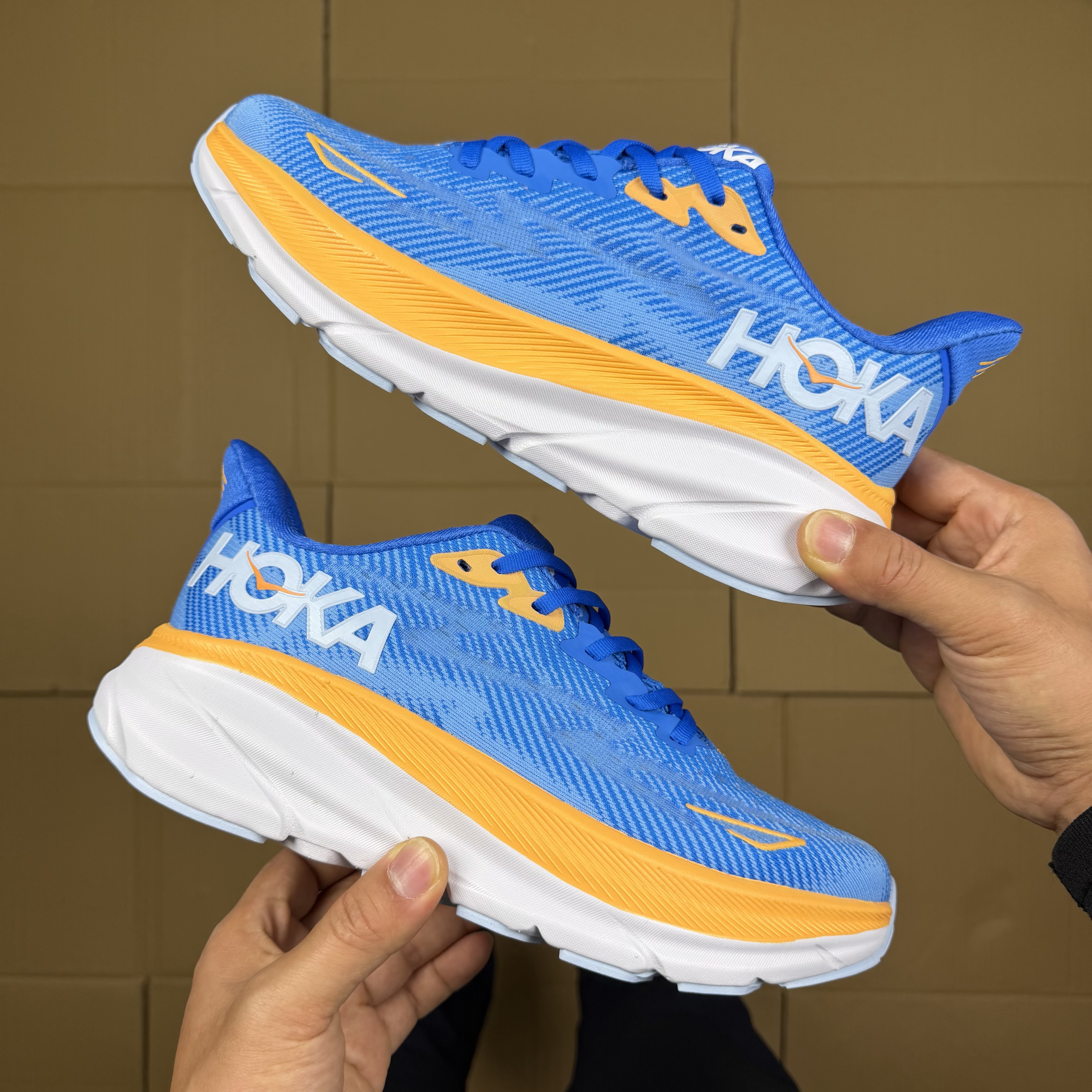 Hoka Clifton 9