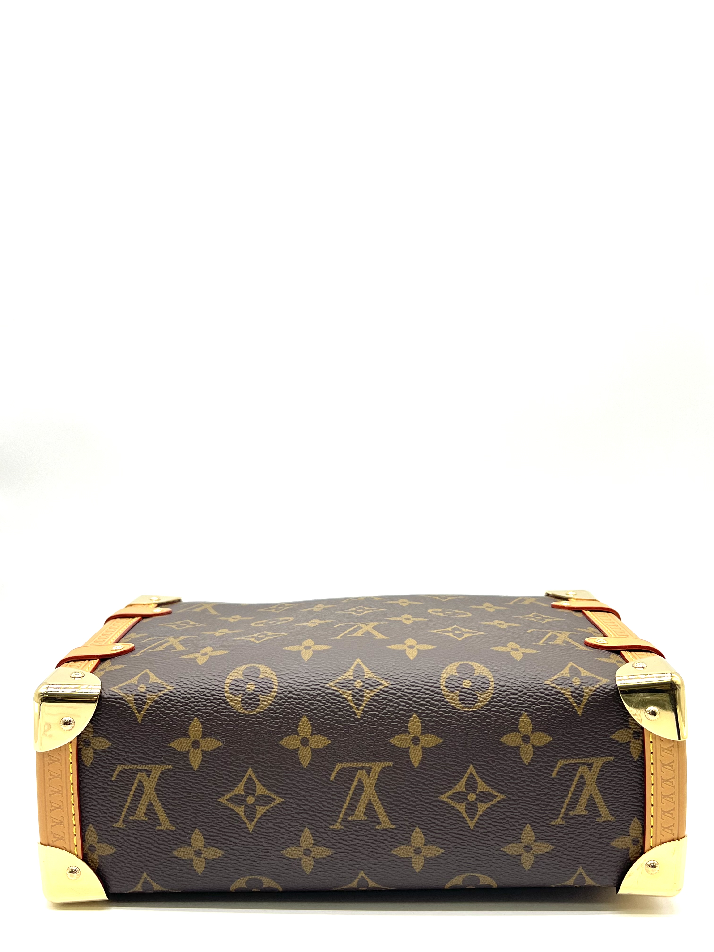 Pre-Owned LV Side Trunk MM / Product Code: 26042217
