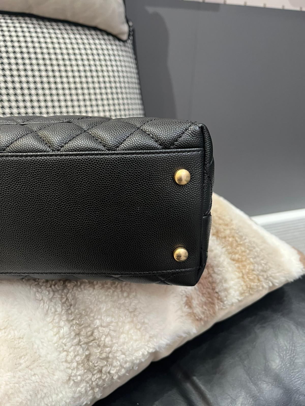 Chanel Coco Handle Medium 黑色荔枝牛皮金扣 100%Authentic, 98%New ✅29Card✅Dust bag✅Box