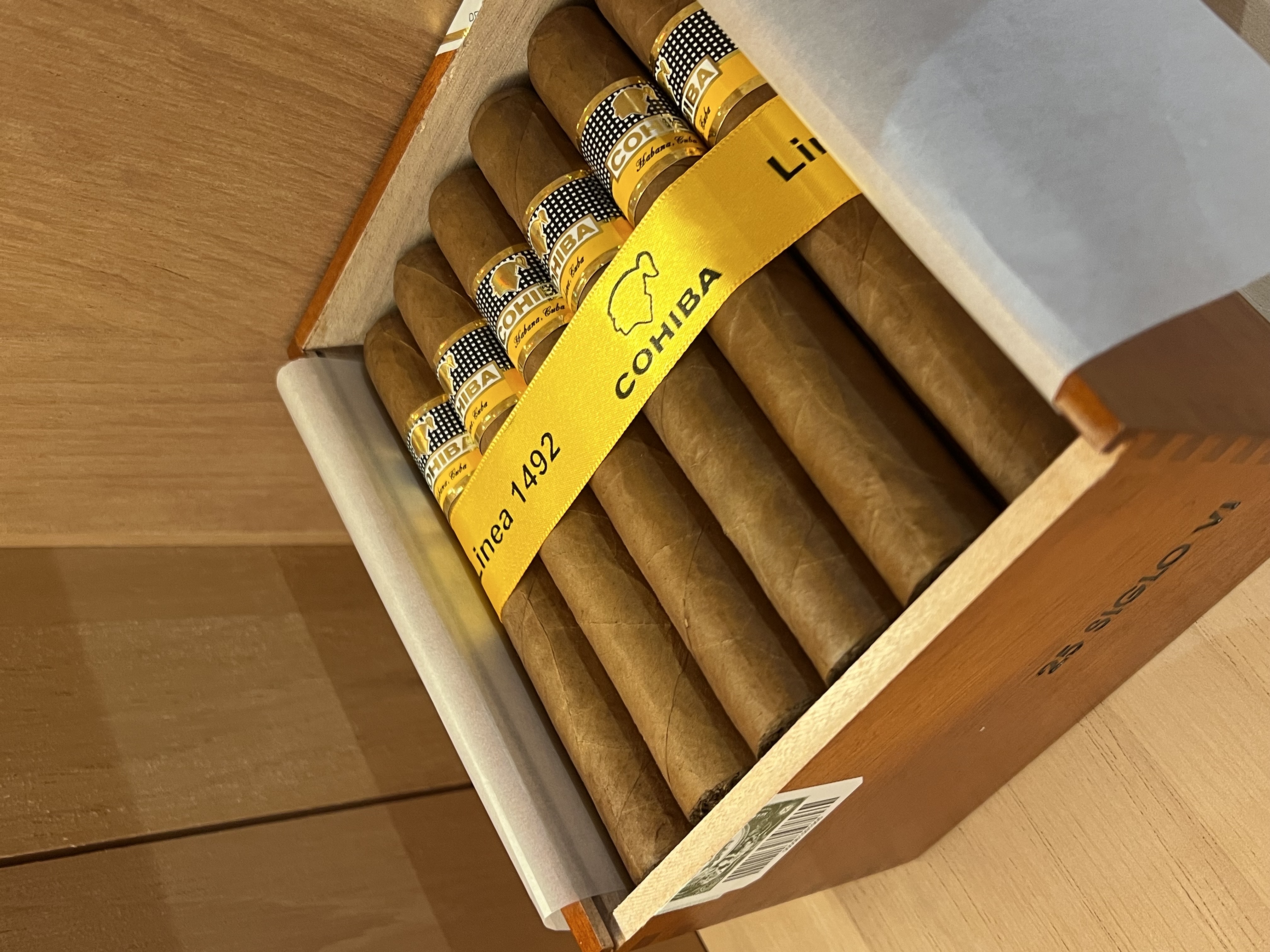 COHIBA高希霸 世紀六號 25支（木盒）