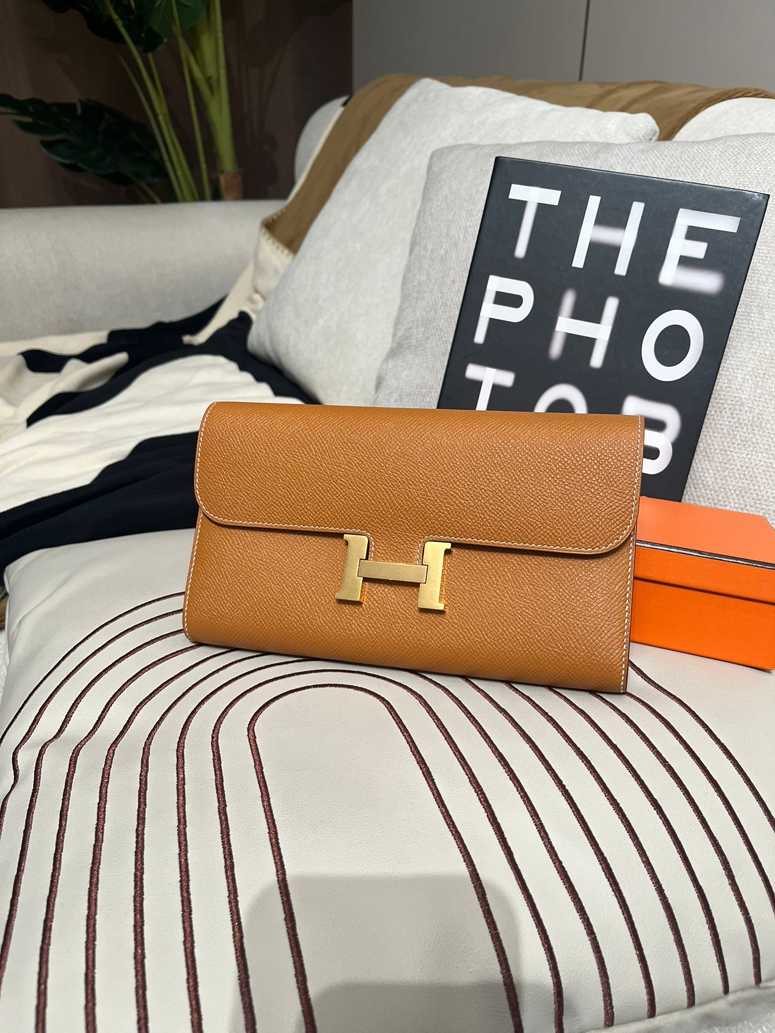 Hermes Constance Wallet Stamp X Gold 金金100%Authentic, 98%New ✅Box
