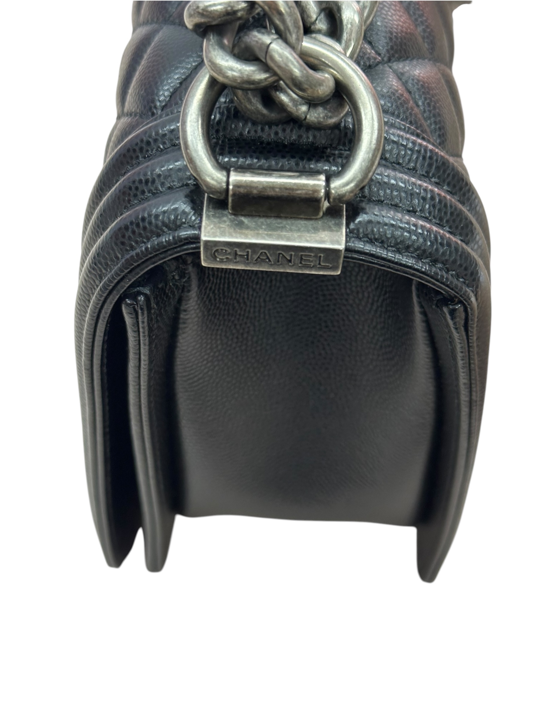 Pre-owned Chanel Boy 25 Handbag Calfskin / Product Code: 082104