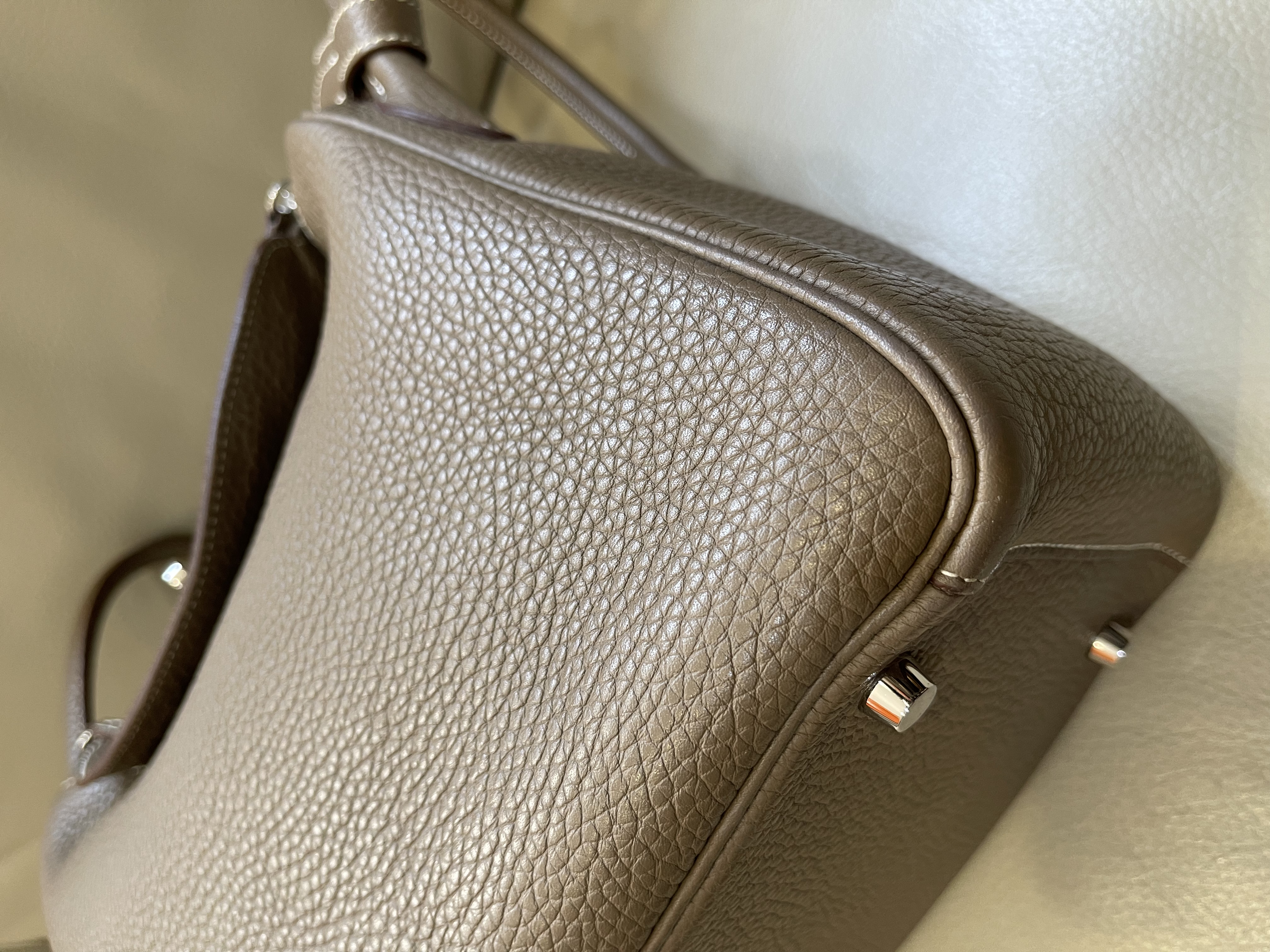 Pre-owned Hermès Lindy30 stamp x / Product Code: 26031408