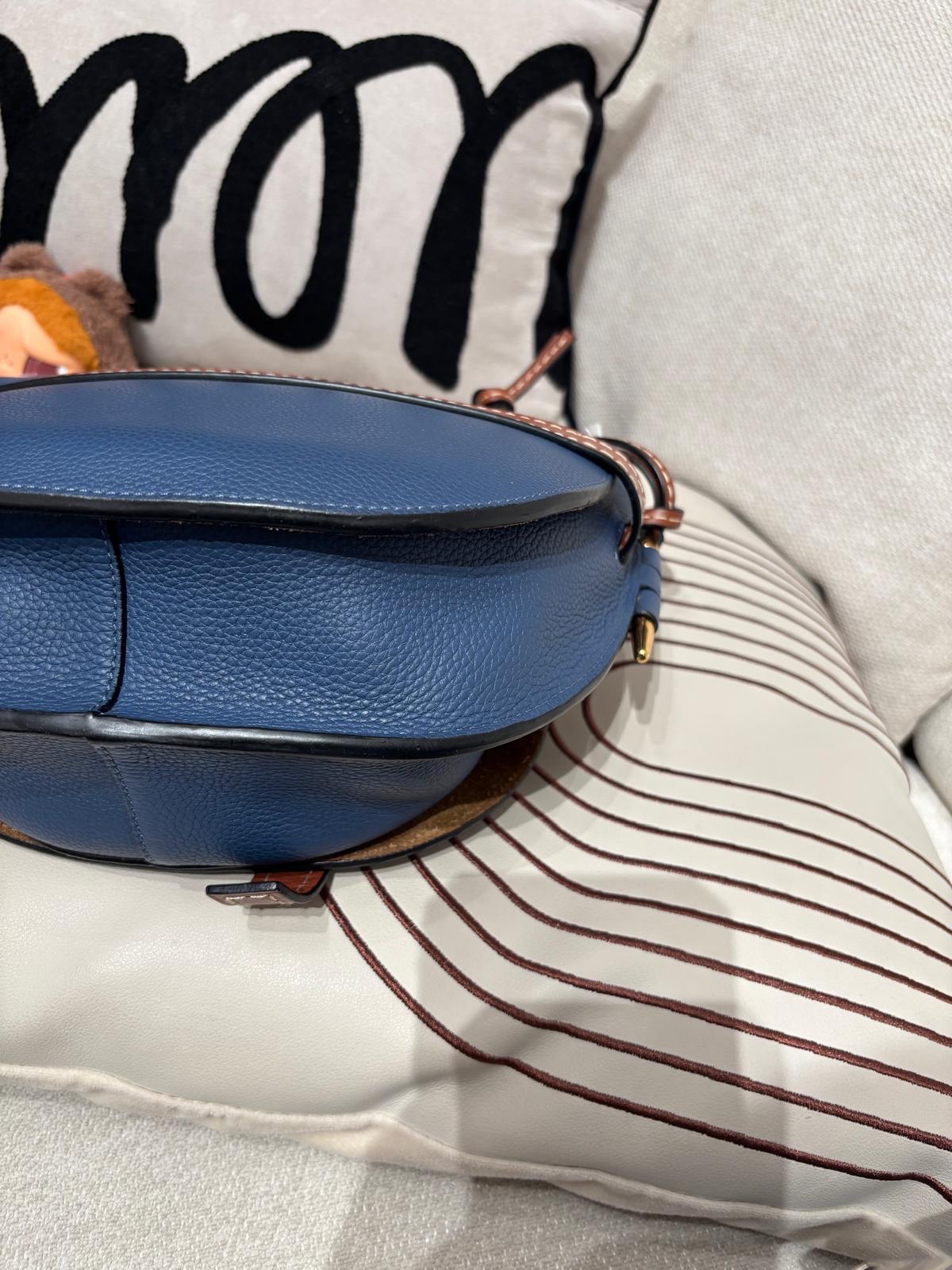 Loewe gate small 牛仔藍 100%Authentic ,95%new ✅dust bag