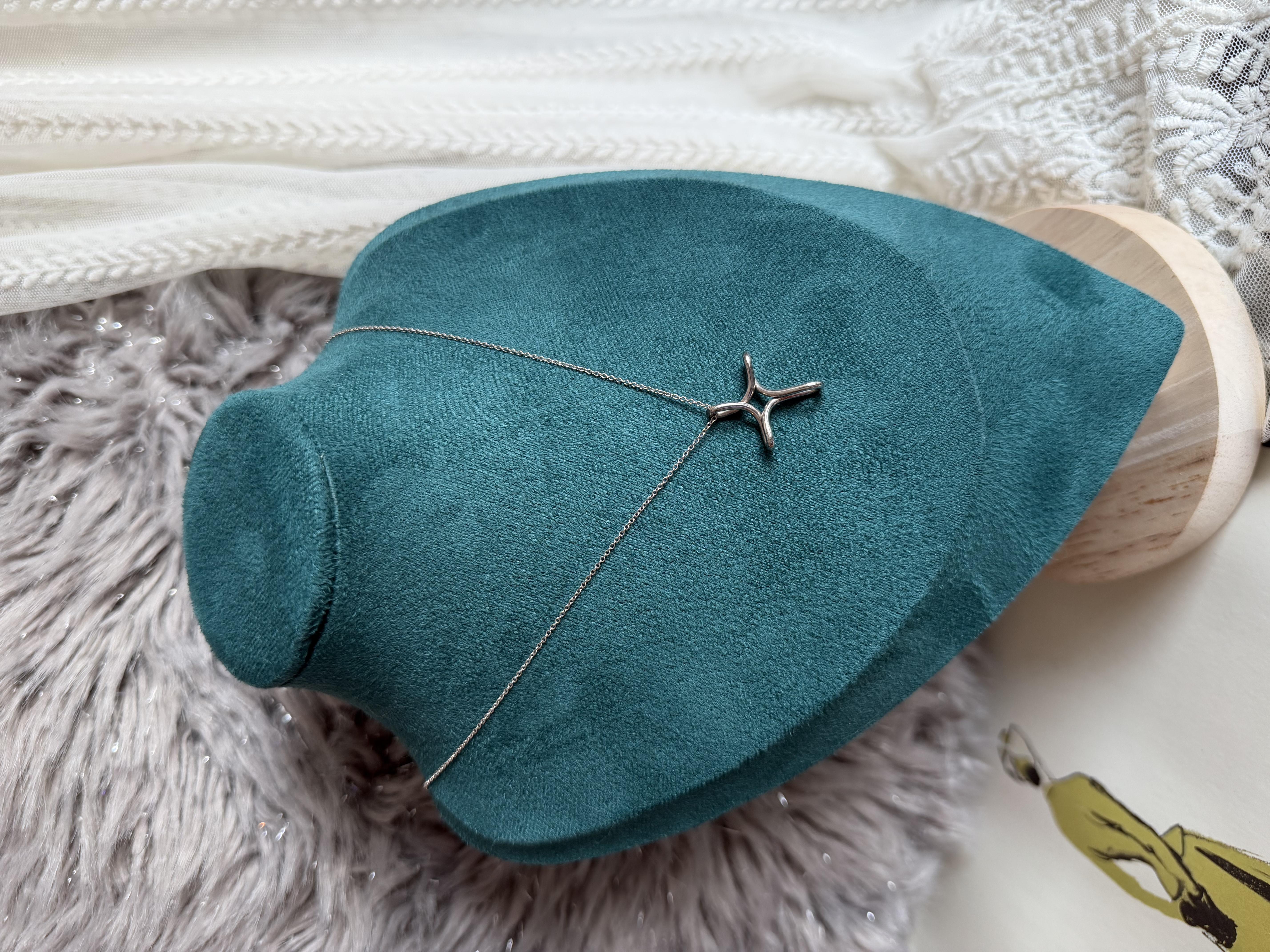 Tiffany & Co. Elsa Peretti Infinity Cross pendant 925 silver necklace