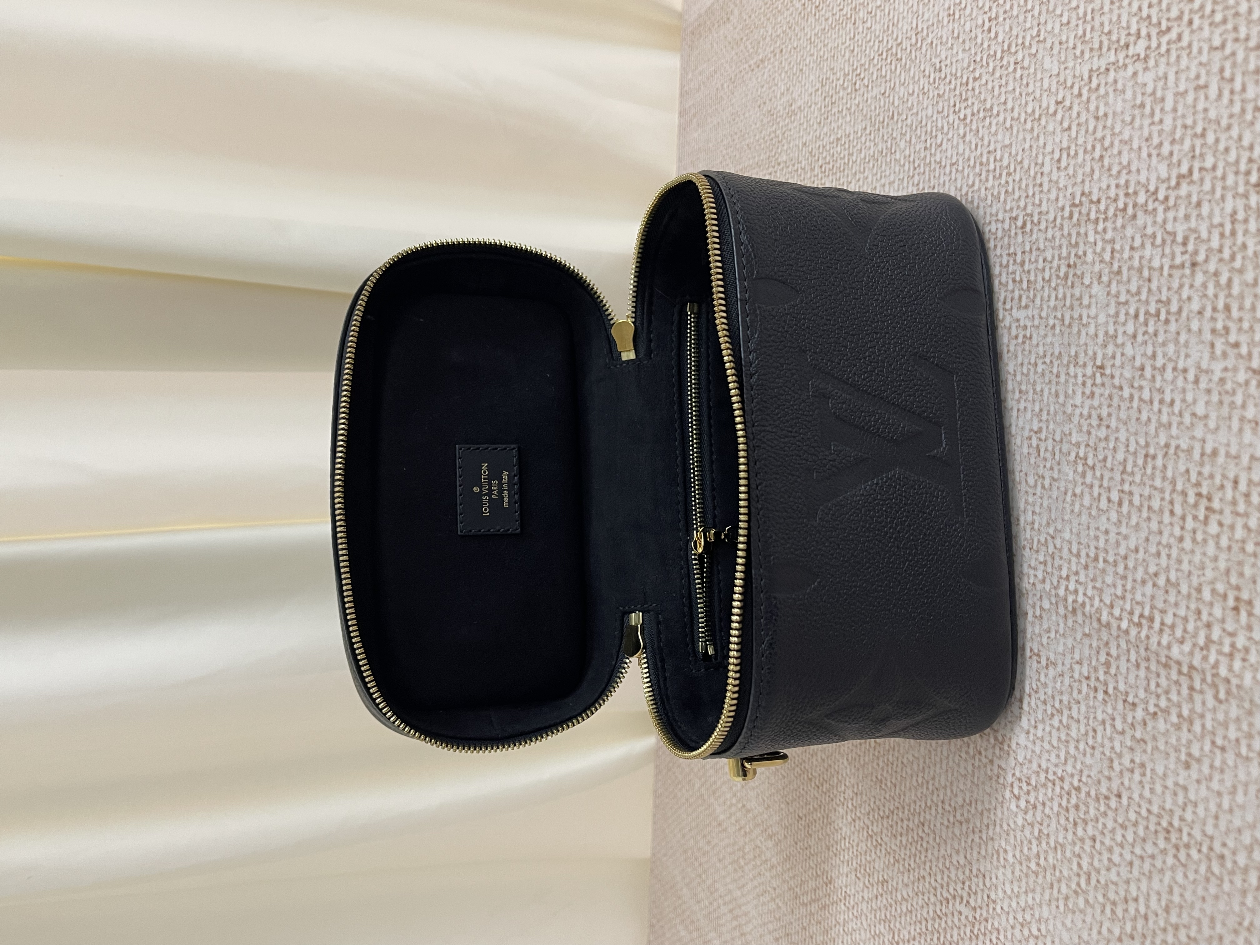 Pre-owned Louis Vuitton Monogram Empreinte Vanity Caae/ Product Code: 26053004