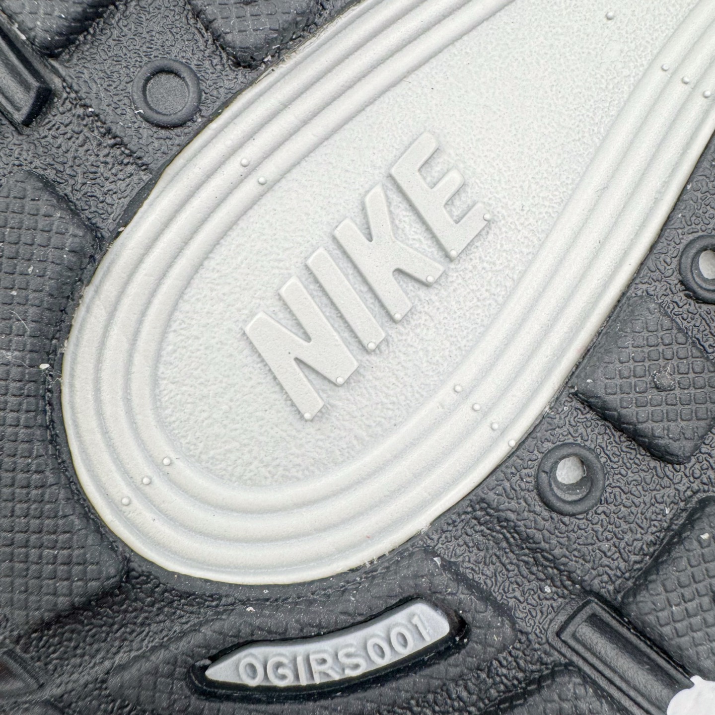 Nike P-6000 HQ3818-001 