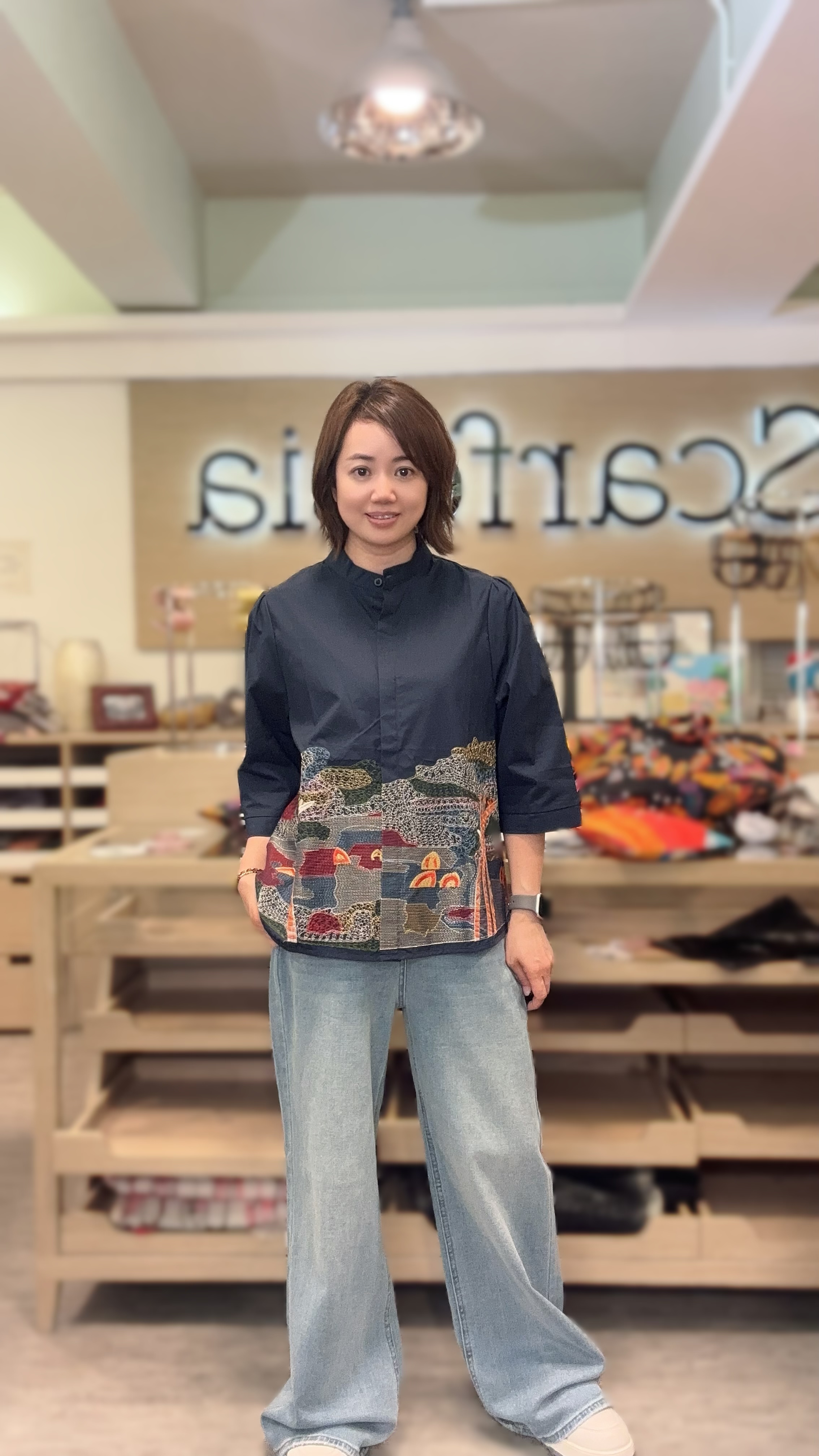 [訂購] A40 手工刺繡衫