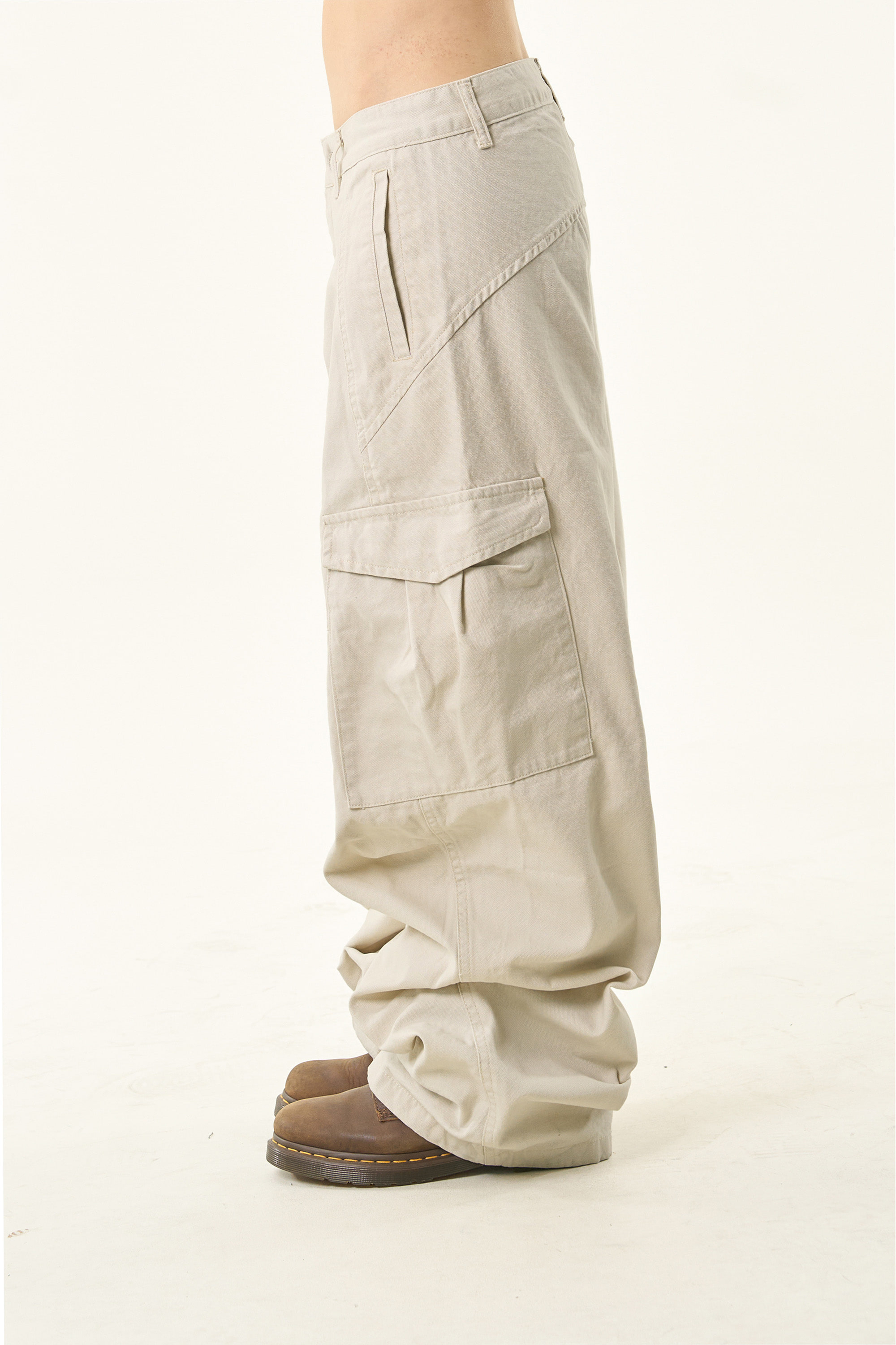 Cotton Wide-Leg Cargo Pants