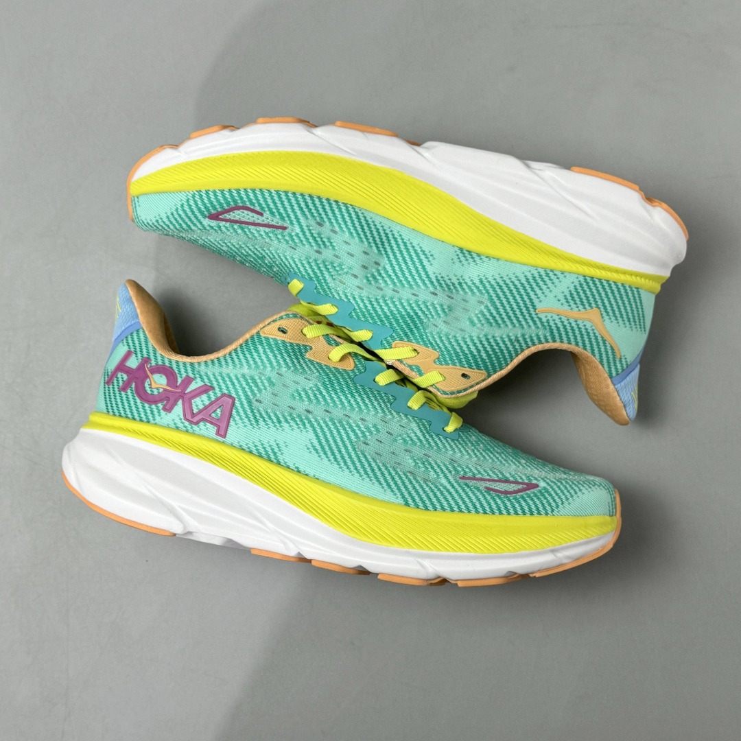 HOKA ONE ONE Clifton 9