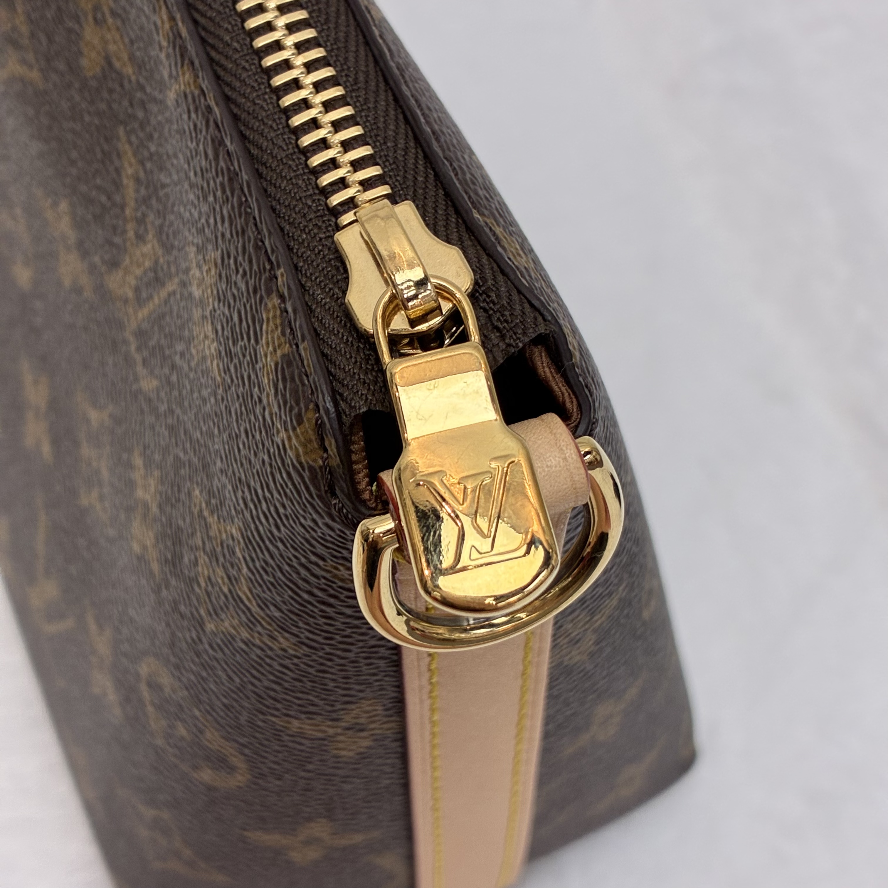 ‼️Lisa同款 LV Multipass Mini 肩帶可拆除  26秋冬款 小個子最愛▫️