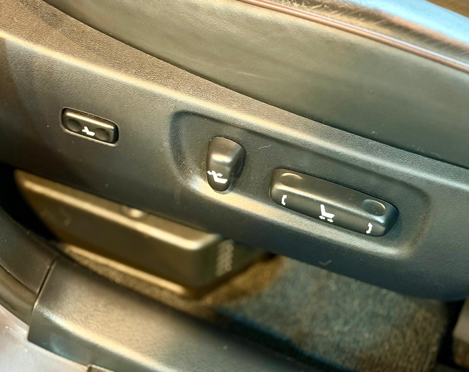 Toyota Sai Hybrid 2014