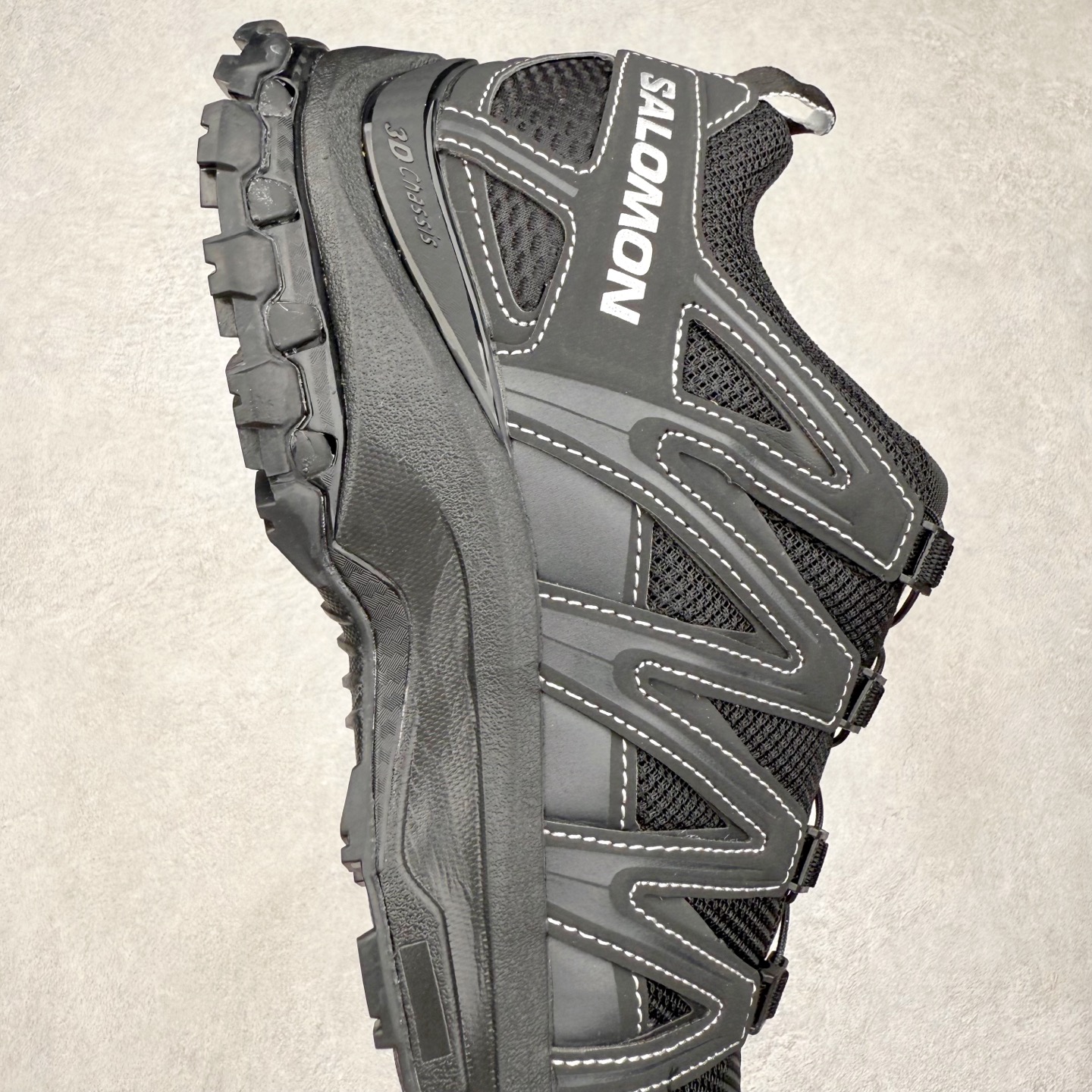 Salomon XA Pro 3D V9 