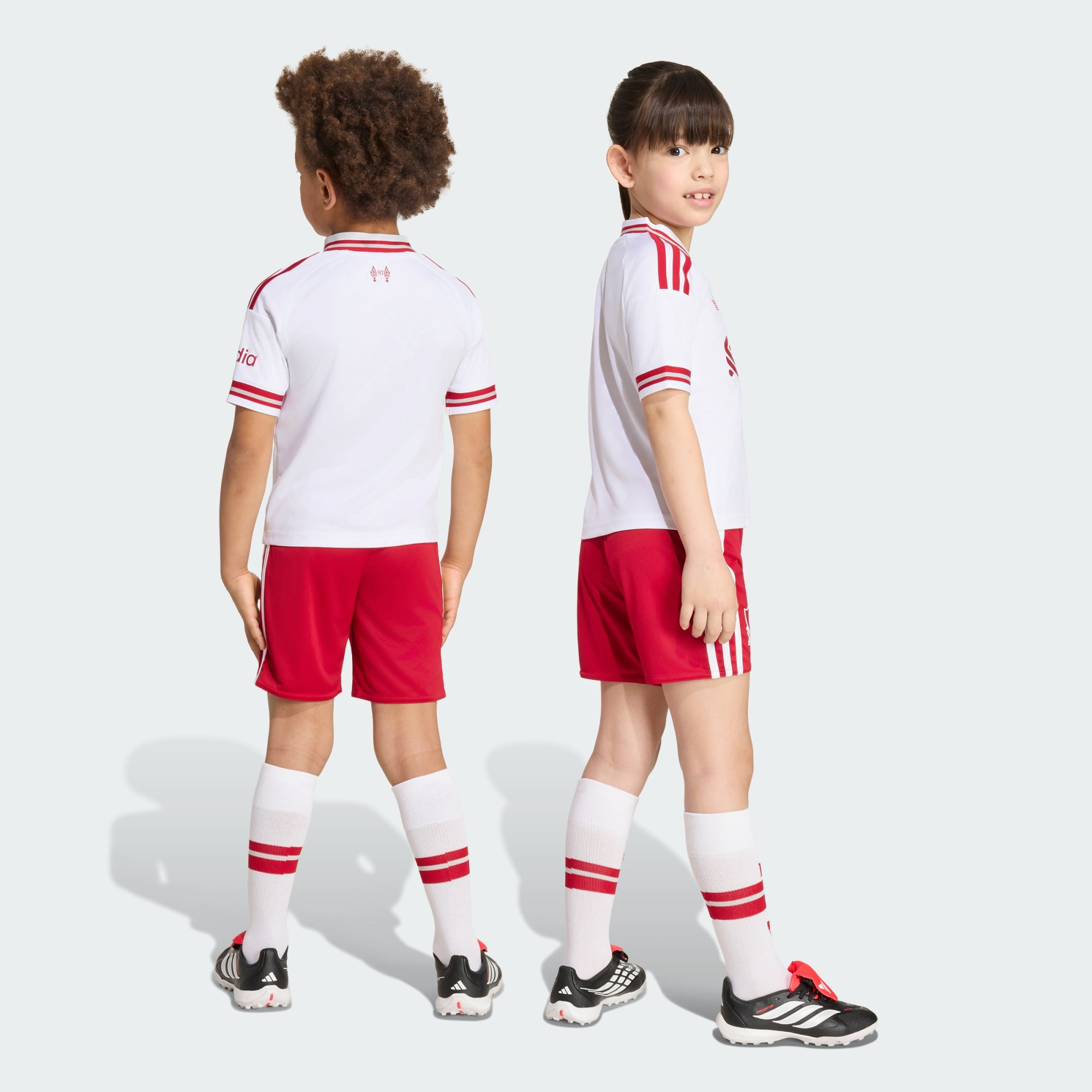 **🧒為小紅軍而設** Adidas Liverpool 利物浦 2026-27 作客幼童套裝球衣 KB8305