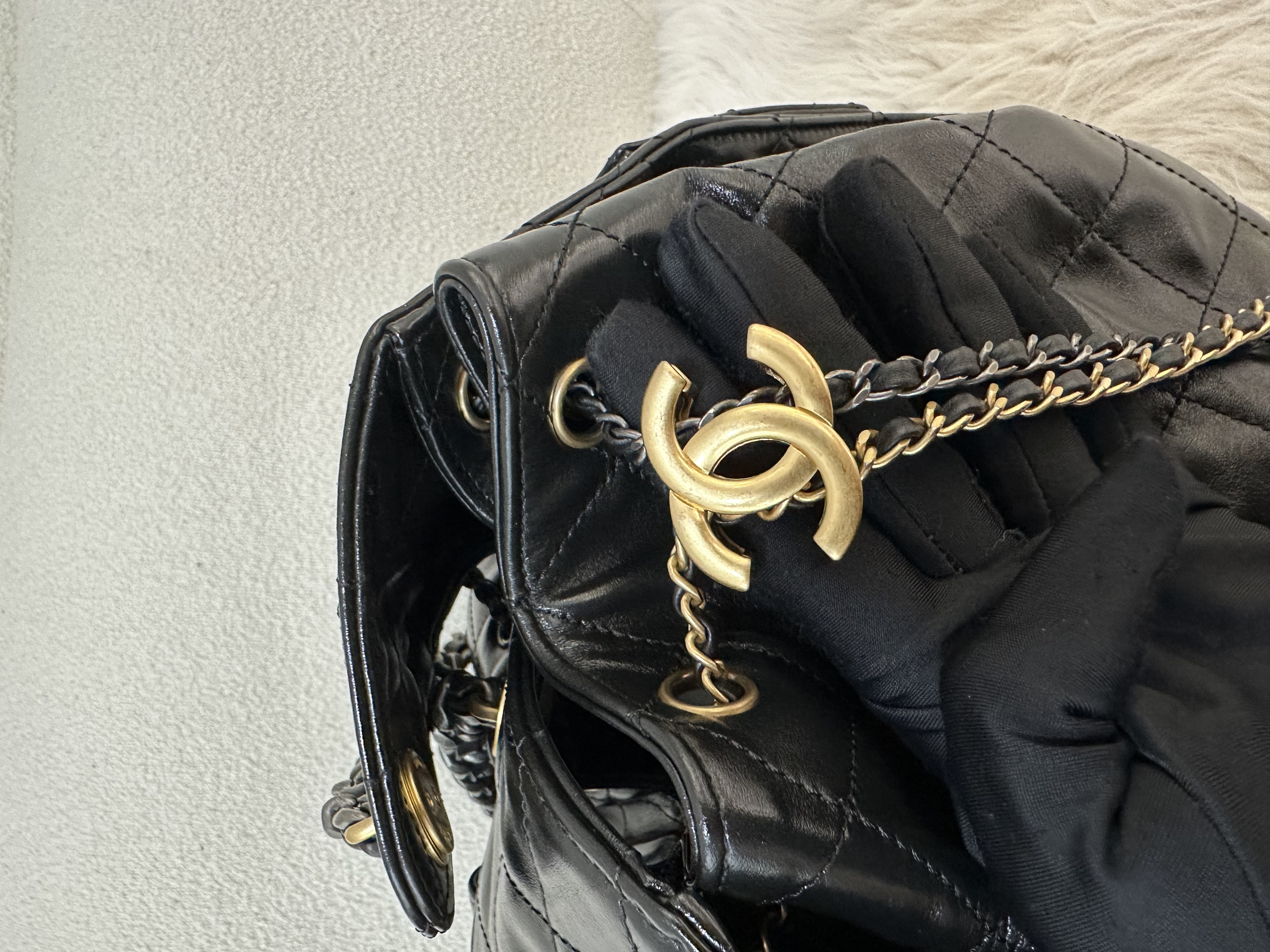 Pre-owned Chanel 25 Handbag/ Product Code: 26022108