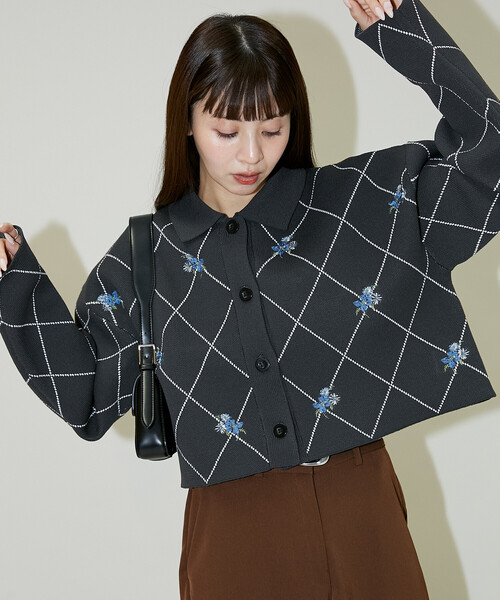 線條菱形花卉刺繡短短外套