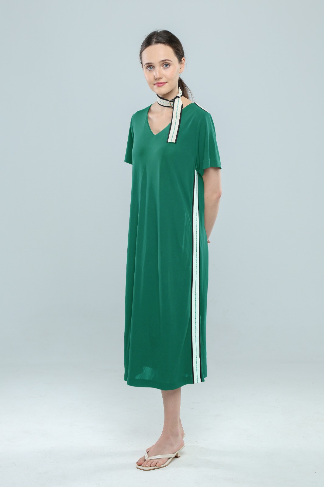 E8026BD Elara V-Neck Flow Midi Dress