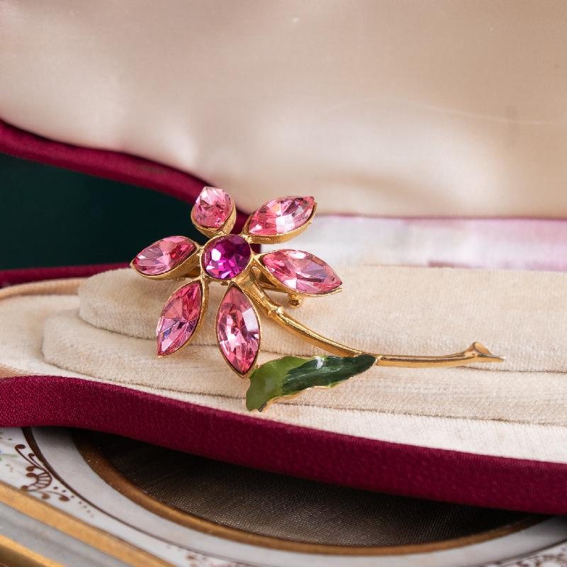 C.a. 1960s American Vintage Pink Sparkling Floral Brooch and Clip Earrings Jewelry Set (MT1385)
