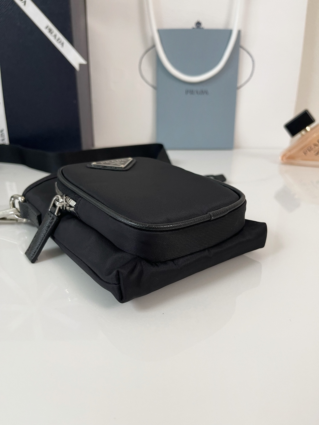 【頂級原單】PRADA Re-Nylon smartphone case 手機包