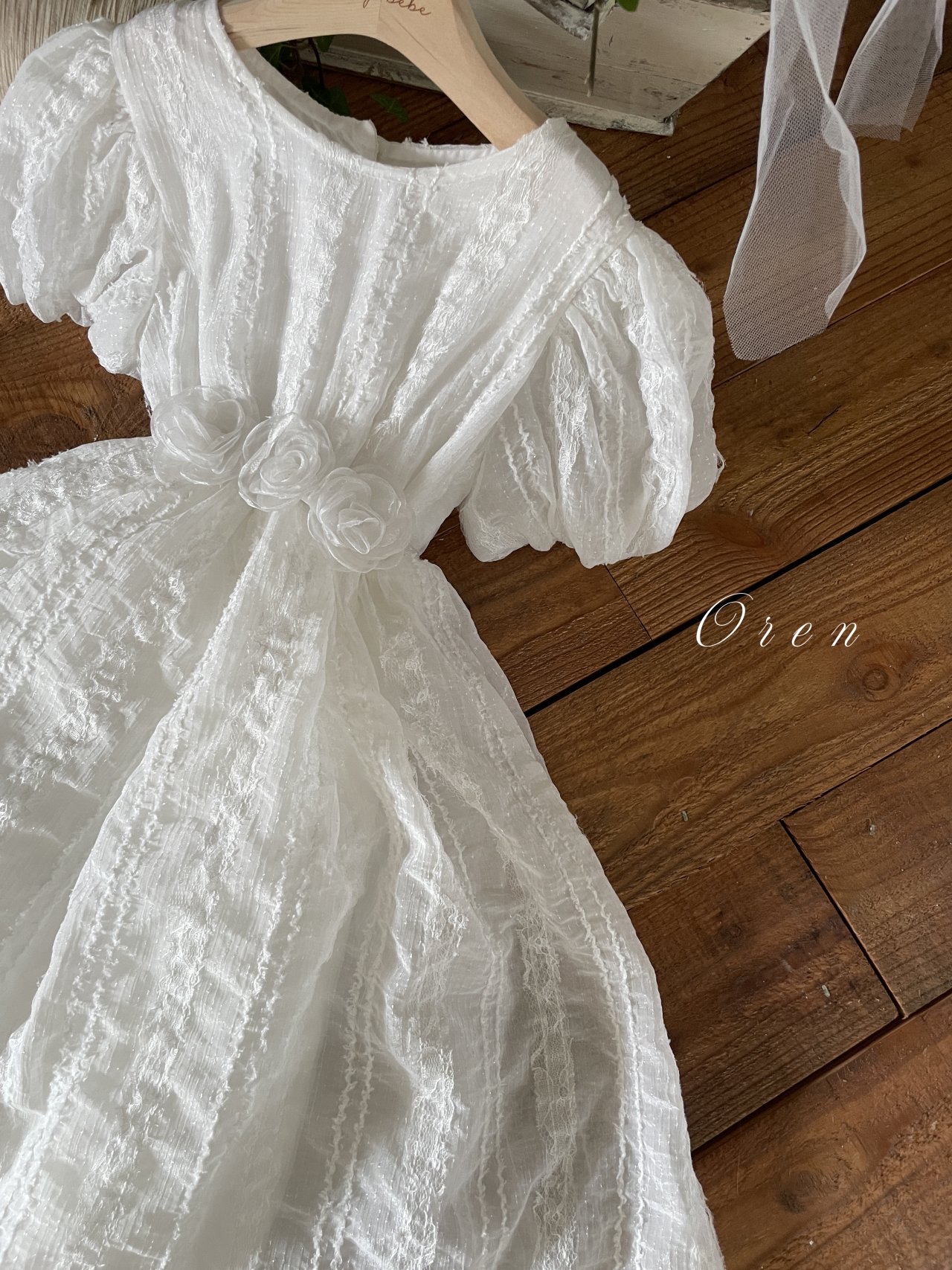 ☀️預訂 韓國直送☀️🇰🇷Oren Edel Pure蕾絲紋理花卉腰帶泡泡袖包屁裙/連身裙