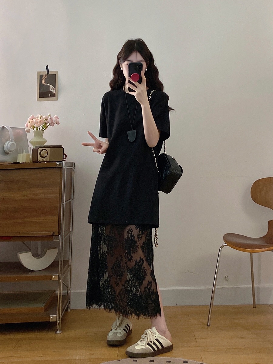 B19(3267) 法式高级感长版上衣与拼接下摆蕾丝透黑长裙黑套装