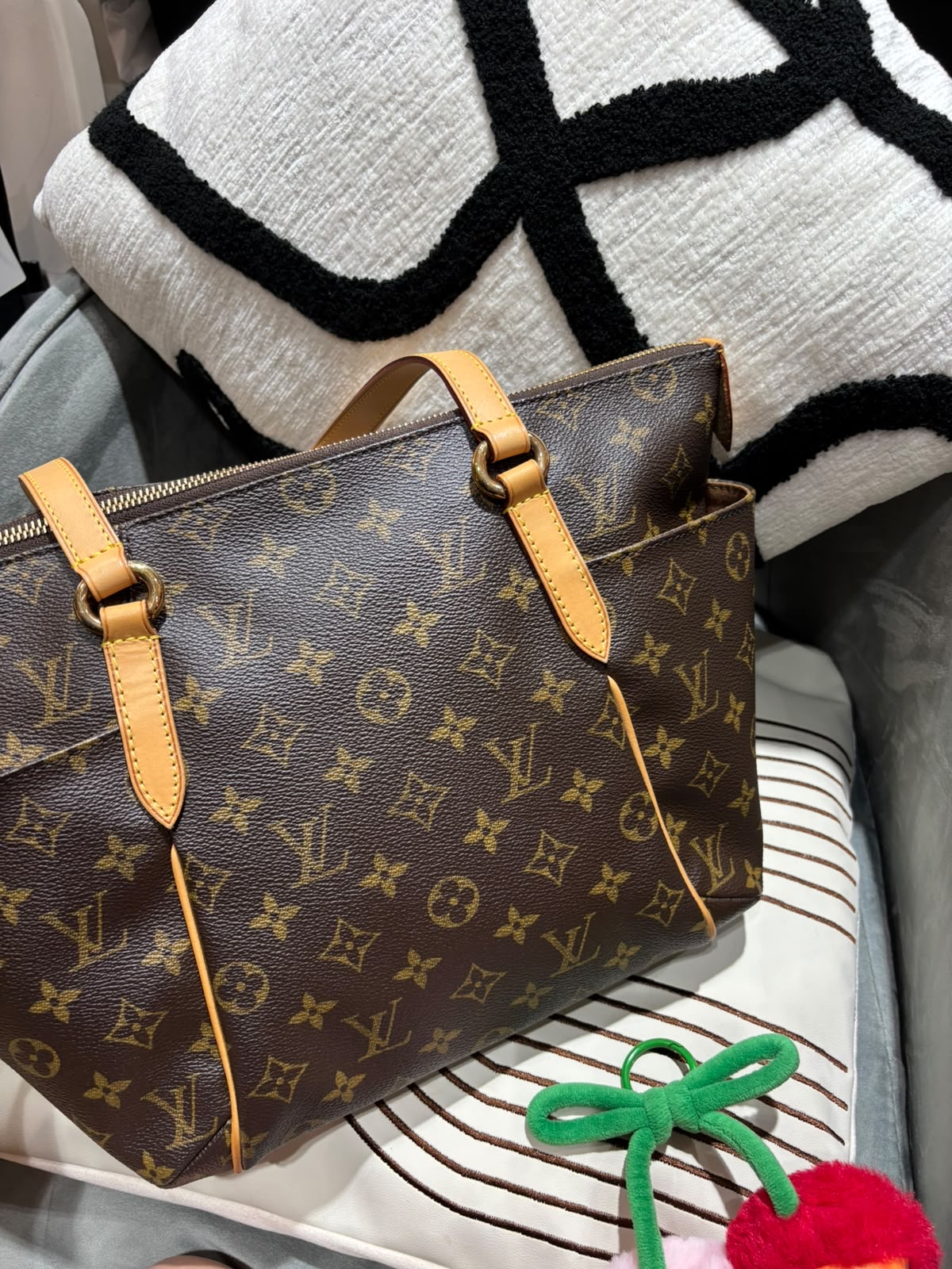 Lv totally pm tote bag 100%Authentic,98%new ✅dust bag