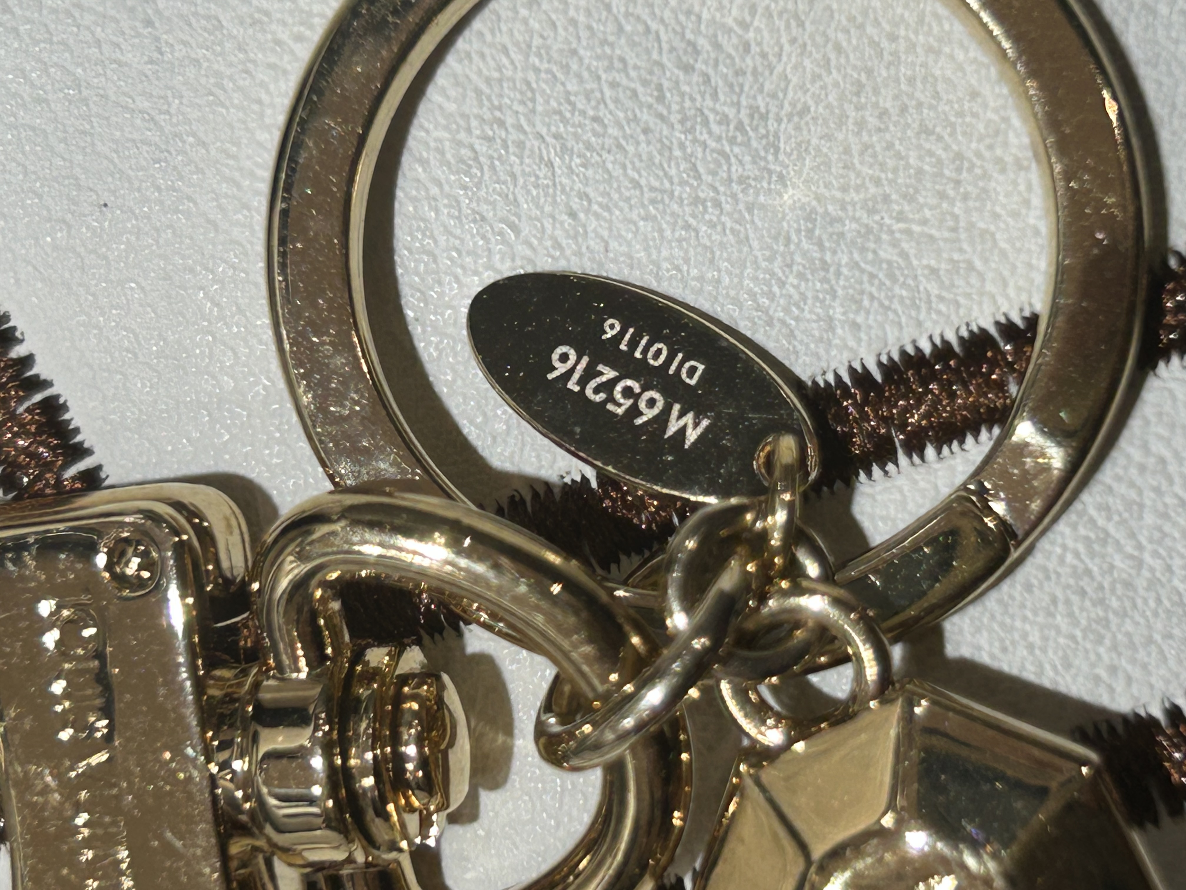 Lv key Charm 100%Authentic,98%new ✅dust bag