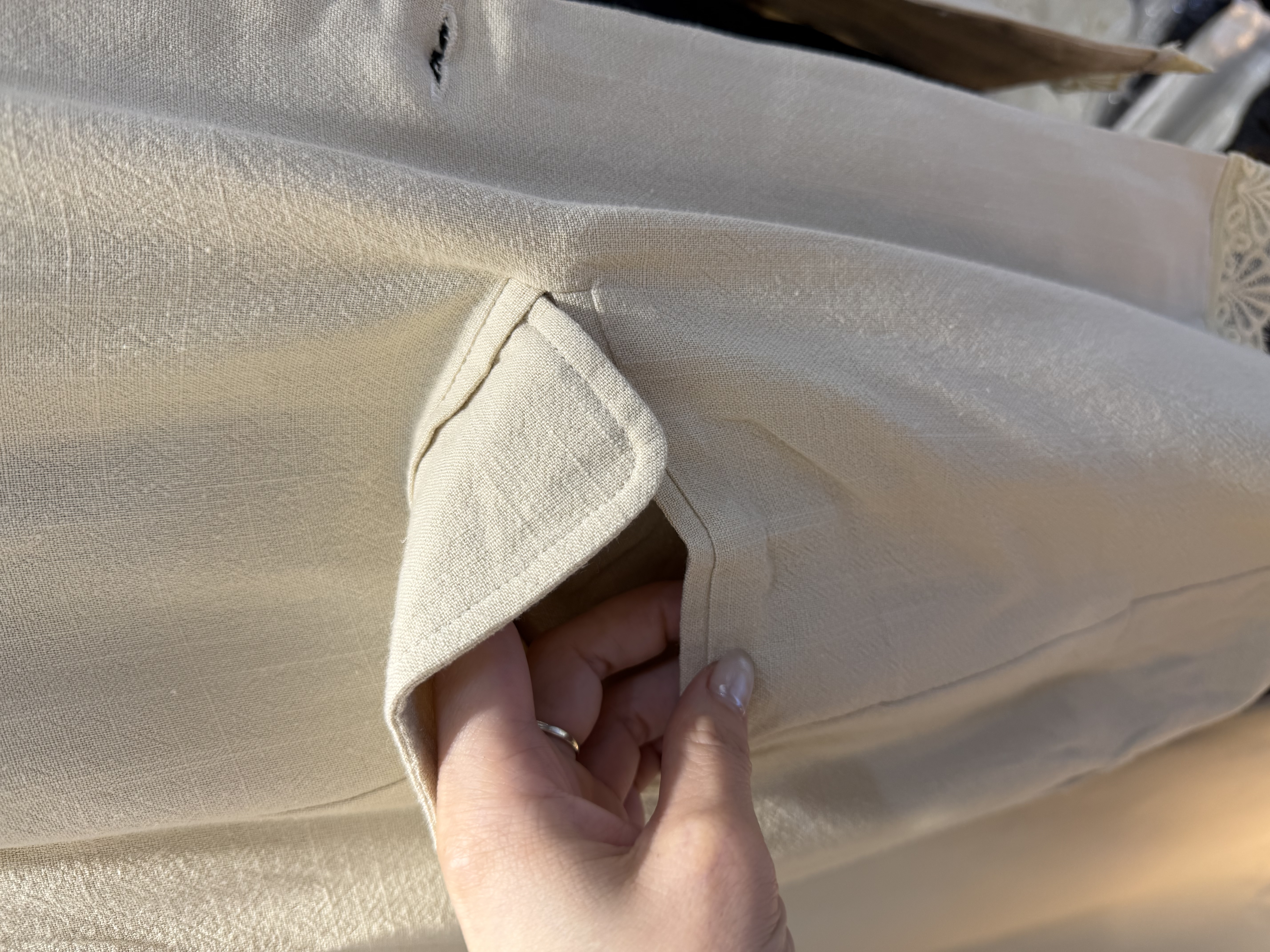 優雅蕾絲邊飾亞麻背心