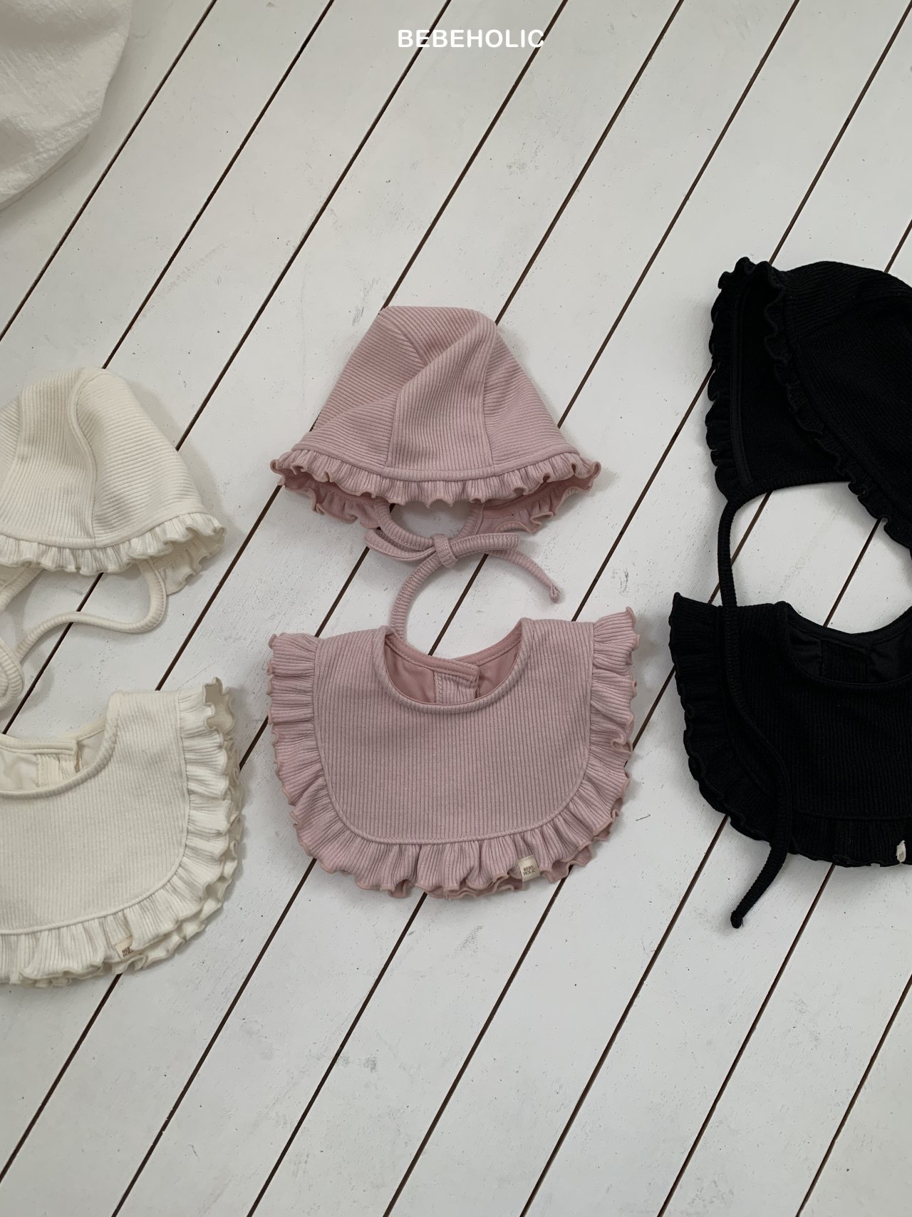 🌸預訂 韓國直送🌸🇰🇷BEBEHOLIC三色標籤荷葉邊圍巾帽子套裝