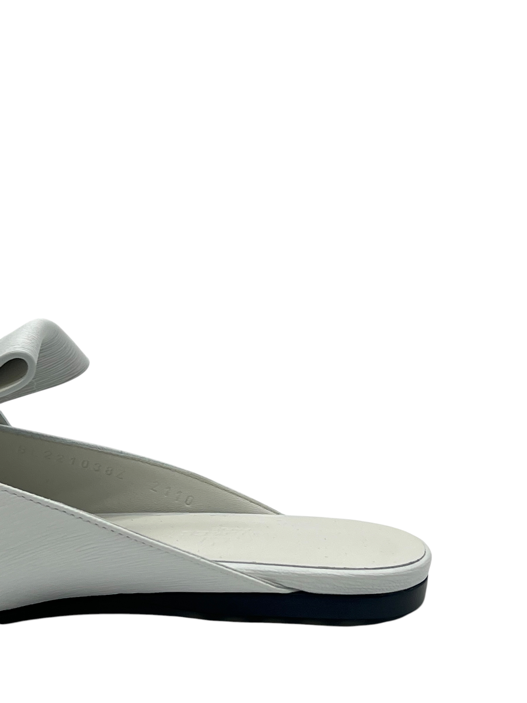 Pre-Owned HERMÉS Eloge Mules Chèvre Liegee Blanc / Product Code: 26052006