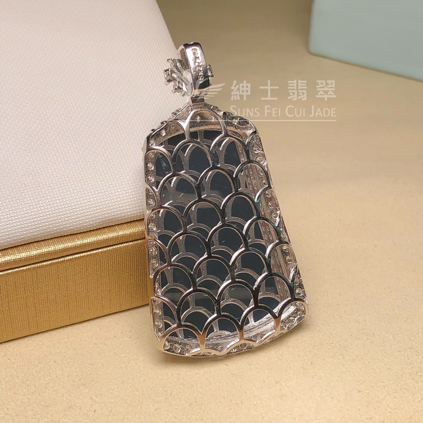 紫羅蘭山水牌銀鑲鋯石吊墜