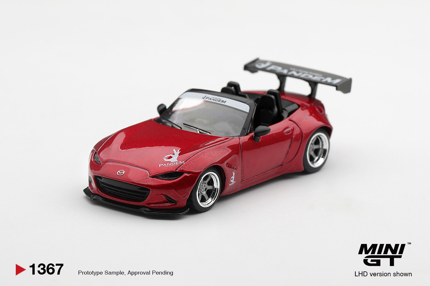 （預訂 Pre Order) MINI GT ( MGT01367-R ) Mazda Miata MX-5 (ND) Pandem Kodo Red 