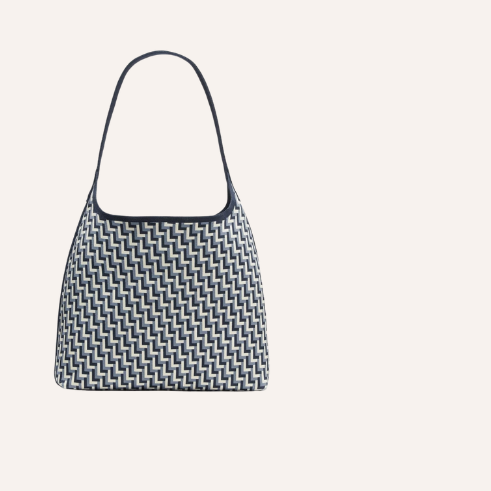 Lululemon Shoulder Bag12L  (限時優惠）