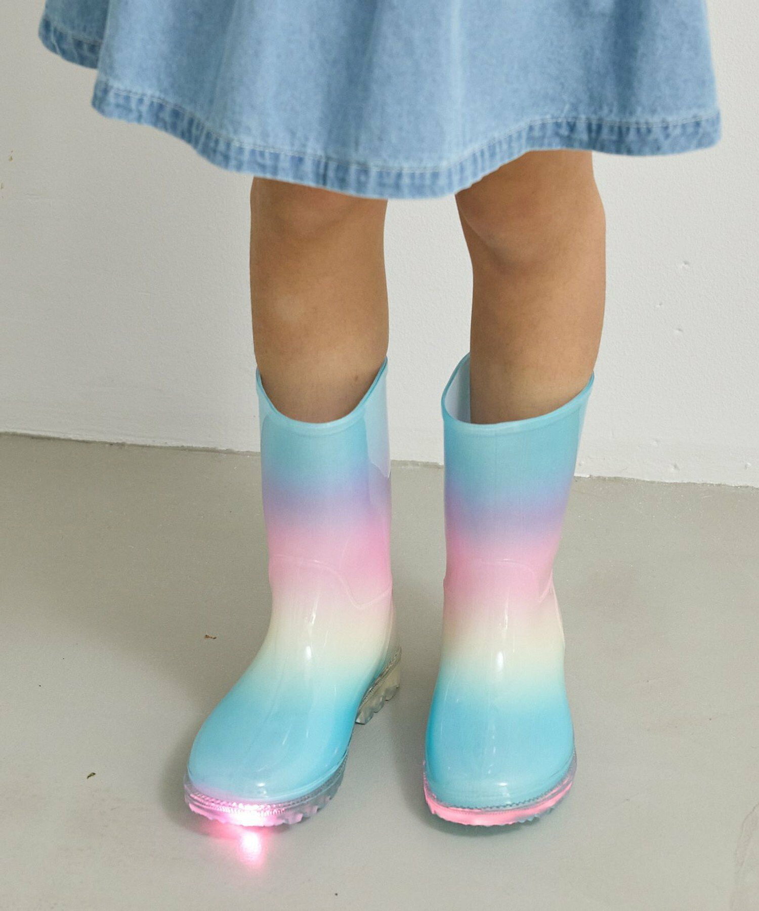 🆕【⭐訂購⭐】🇯🇵 日本直送  🌀幻彩漸層色 發光雨靴［2款選］🌀[ELEA-0211][260623]