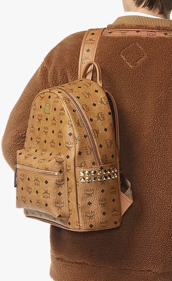 MCM Backpack Visetos 系列 Stark 側鉚釘牛皮後背包 100%Authentic, 98%New ✅Dust bag