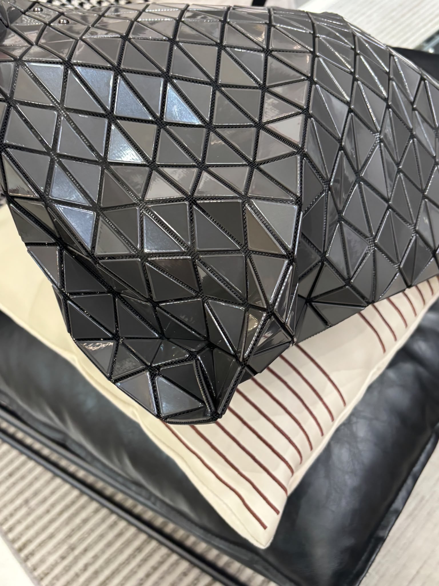 ISSEY MIYAKE bao bao Boston bag 100%Authentic ,98%new✅dust bag