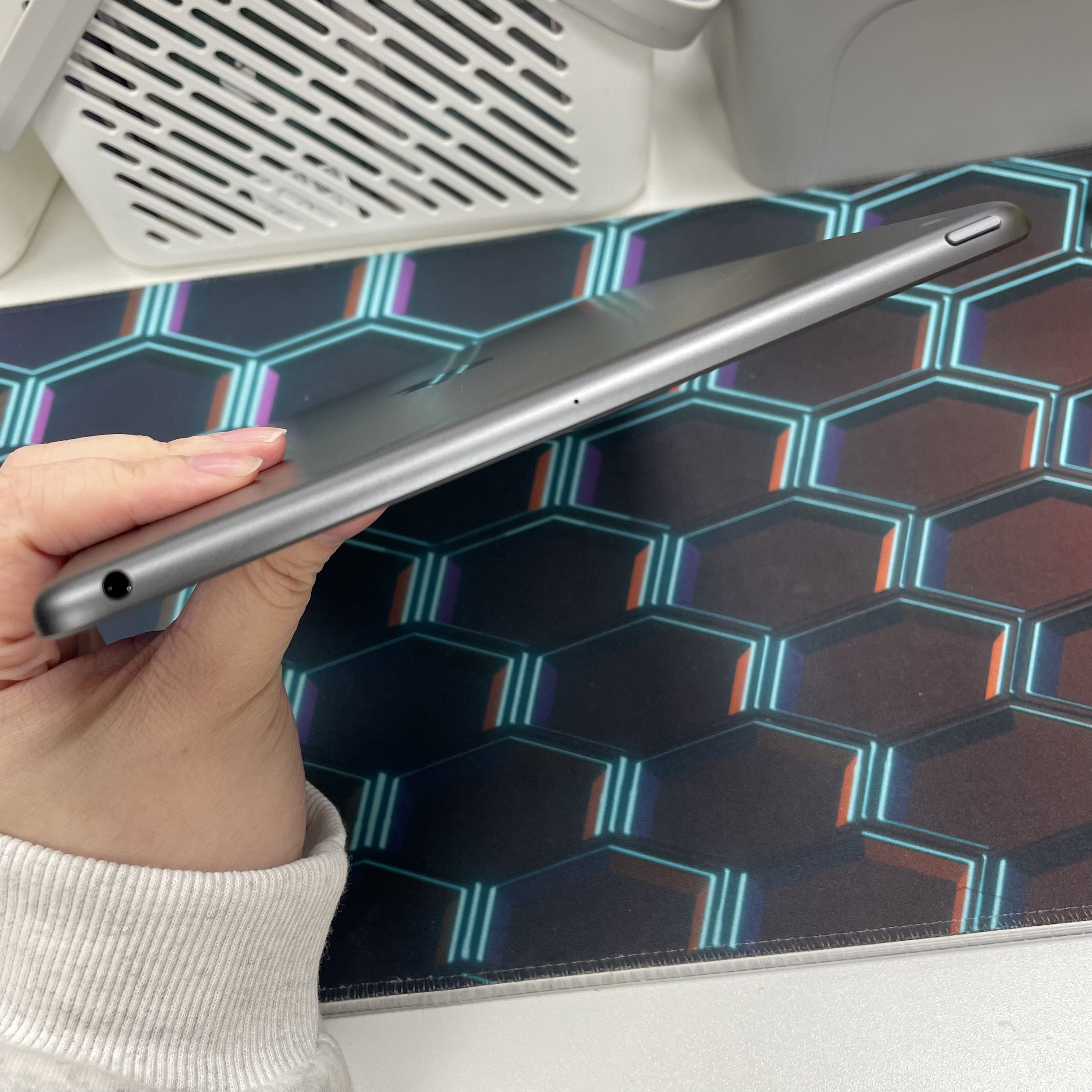 *D011100 iPad 9 瑕疵未使用品 64GB WIFI版 灰色 gray