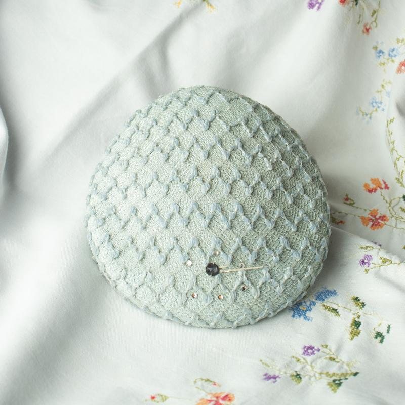 C.a. 1950-60s Vintage Light Cyan Lace Netting Small Saucer/Flat Hat from Canada(MT964)